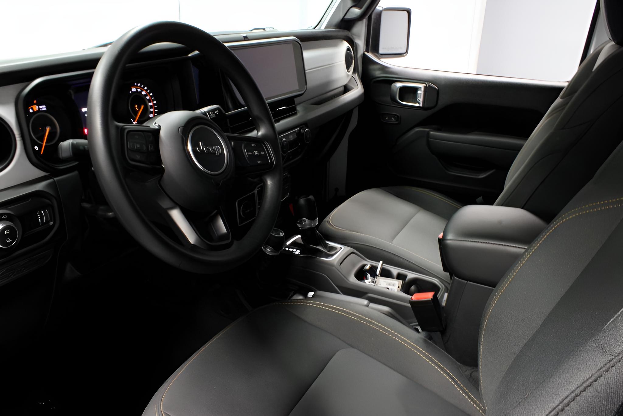 2025 Jeep Gladiator Sport