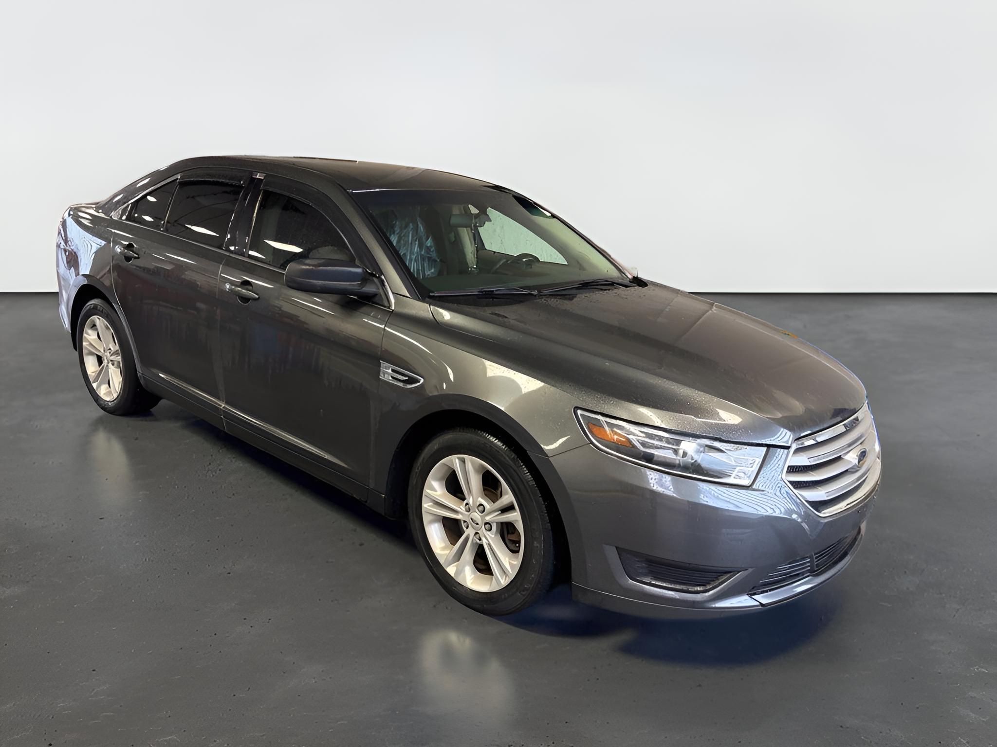 2017 Ford Taurus SE