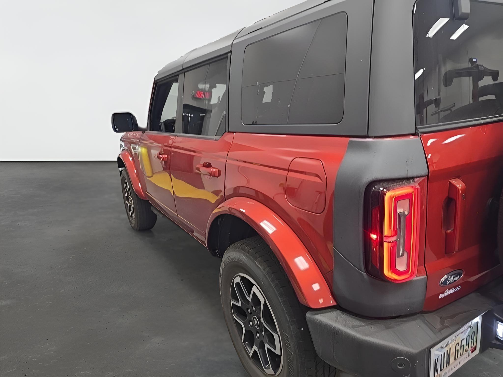 2023 Ford Bronco Outer Banks