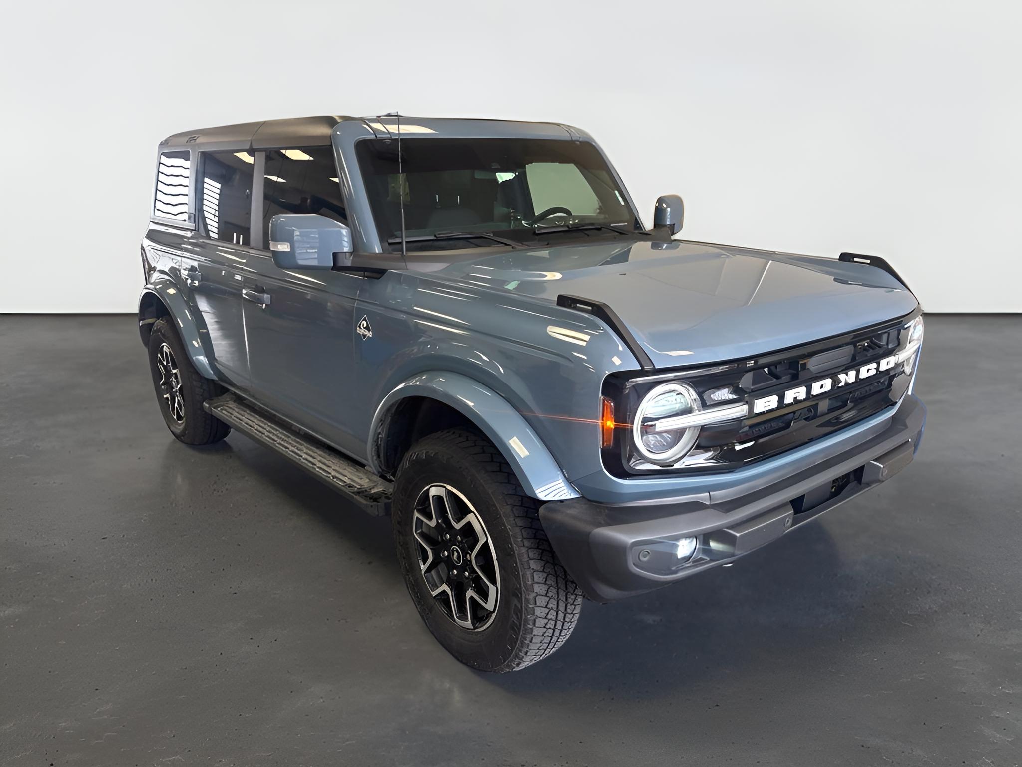 2024 Ford Bronco Outer Banks