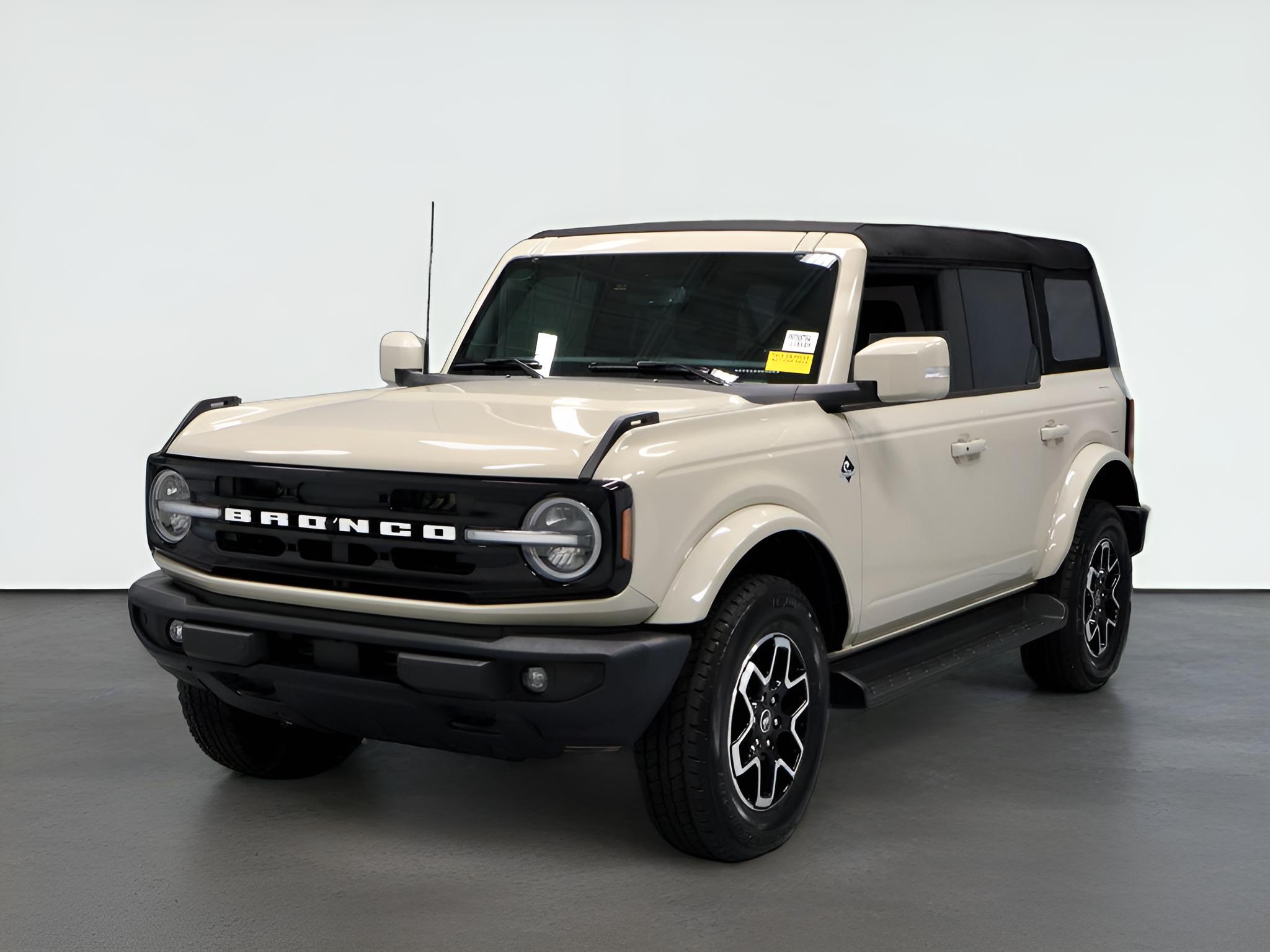 2025 Ford Bronco Outer Banks