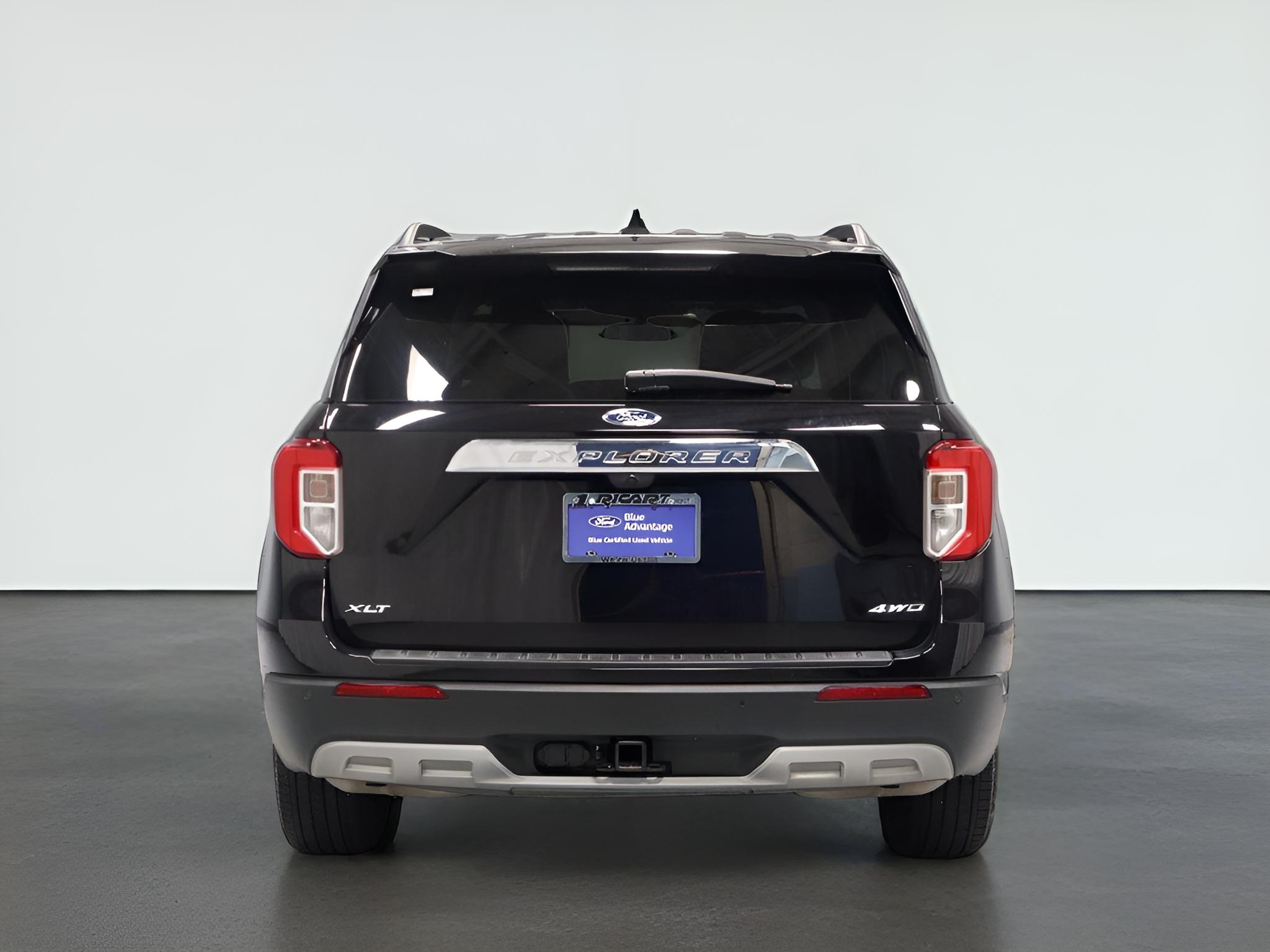 2023 Ford Explorer XLT 4WD