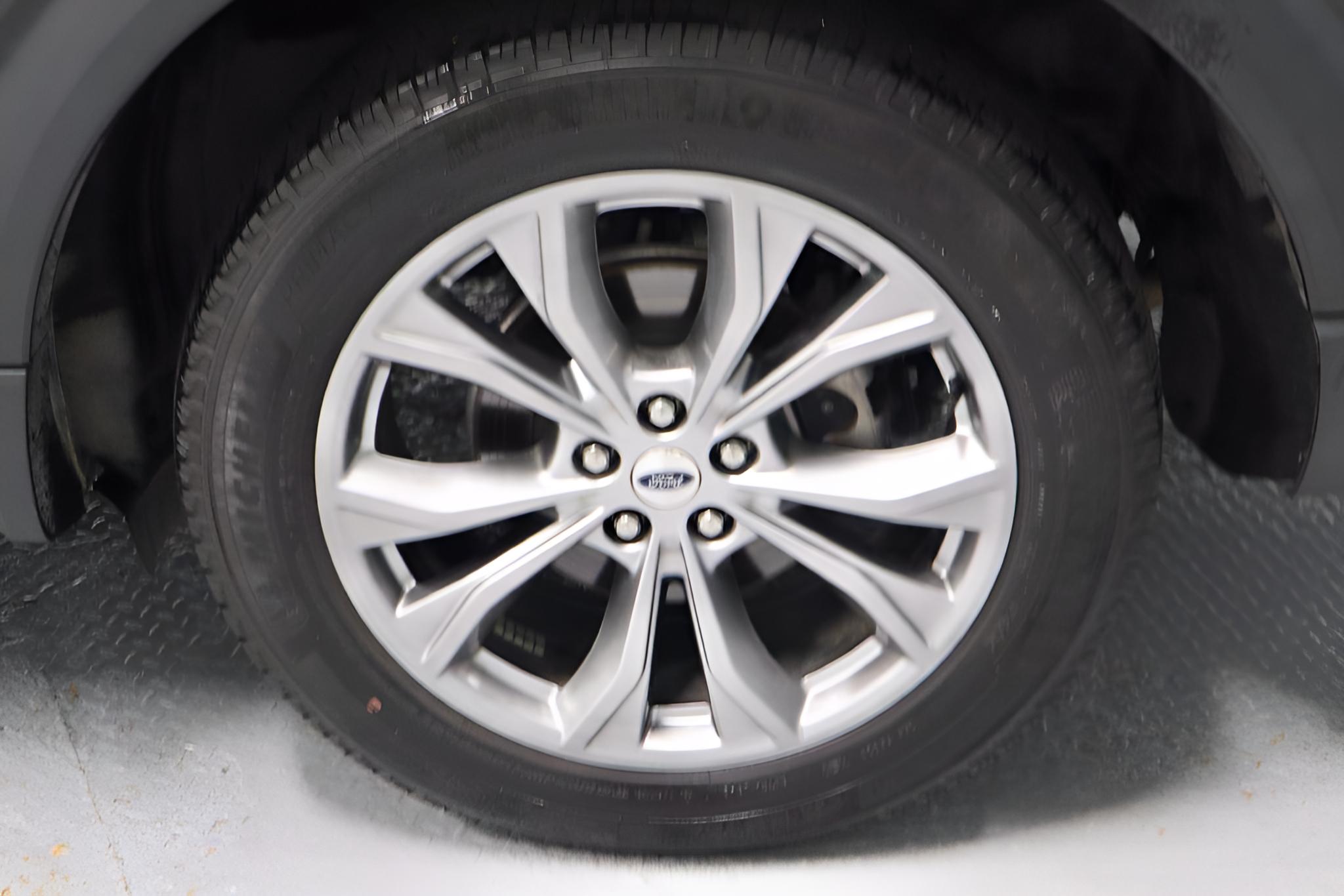 2023 Ford Explorer XLT 4WD