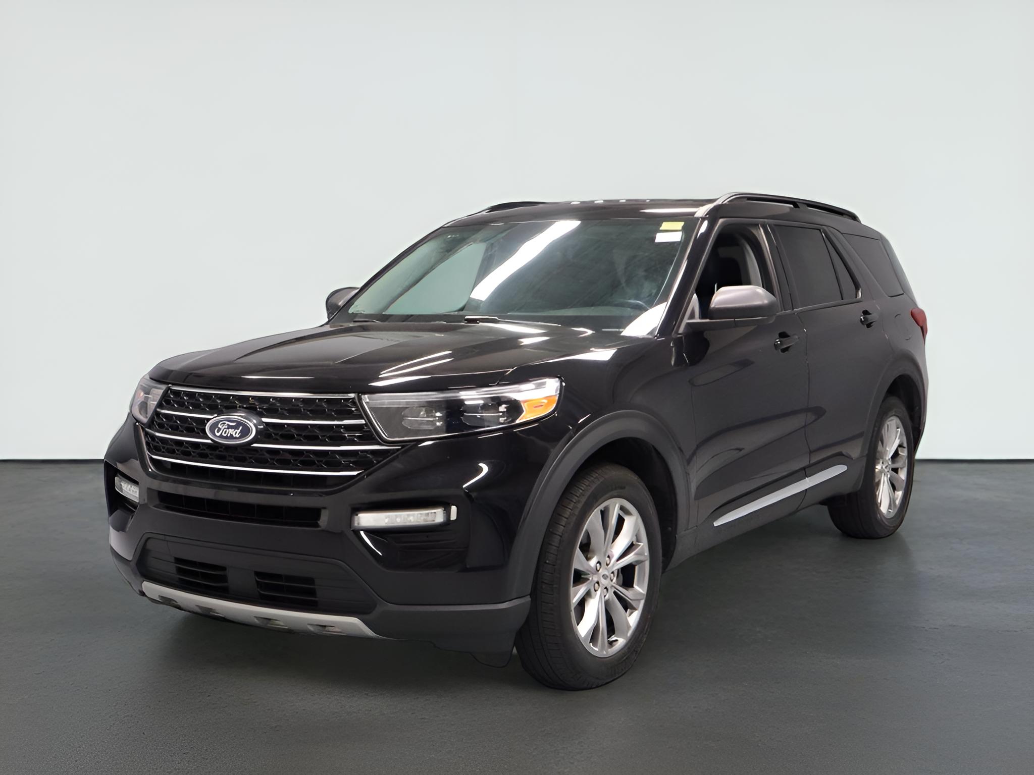 2023 Ford Explorer XLT 4WD