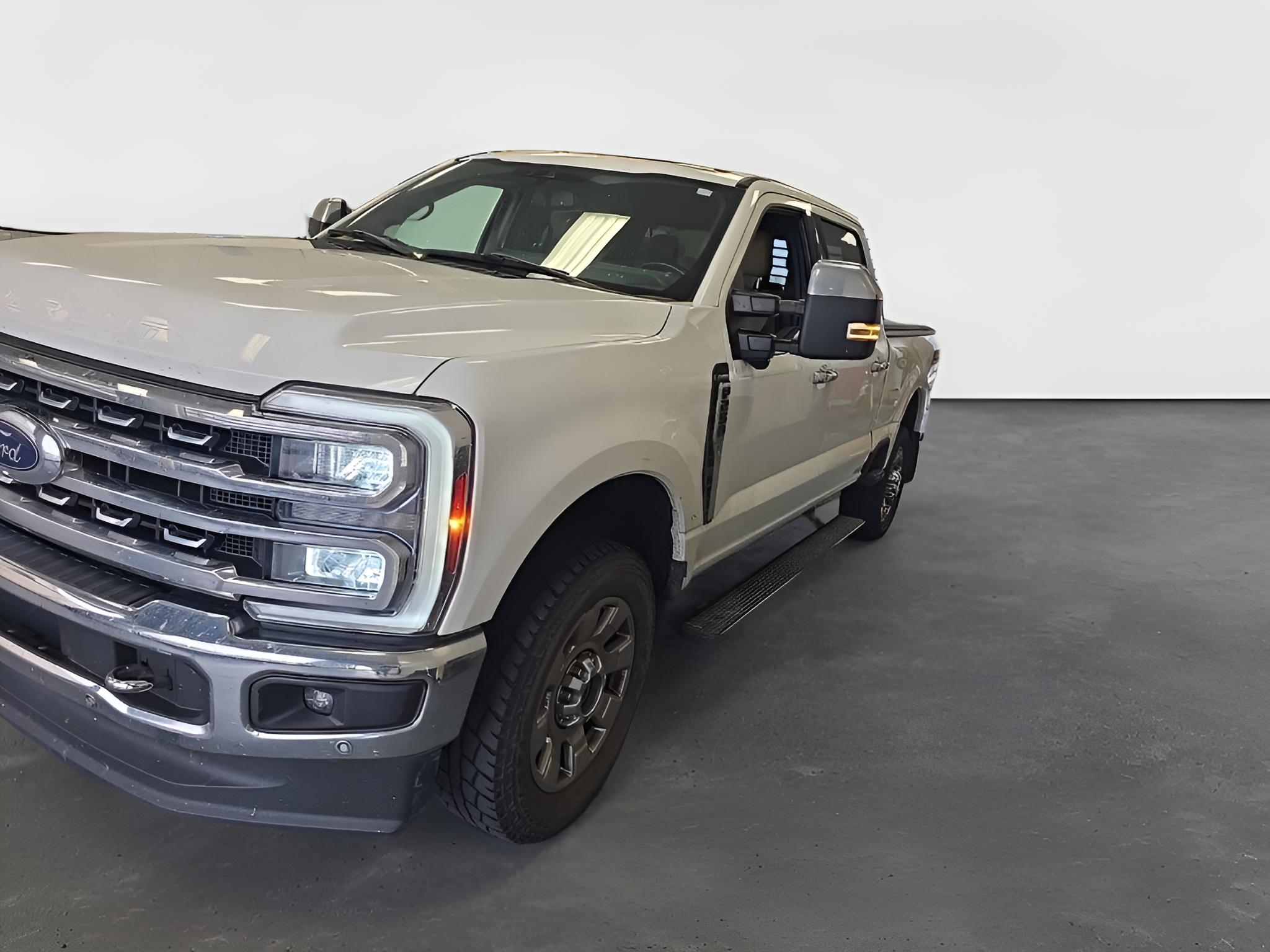 2023 Ford Super Duty F-250 SRW Lariat