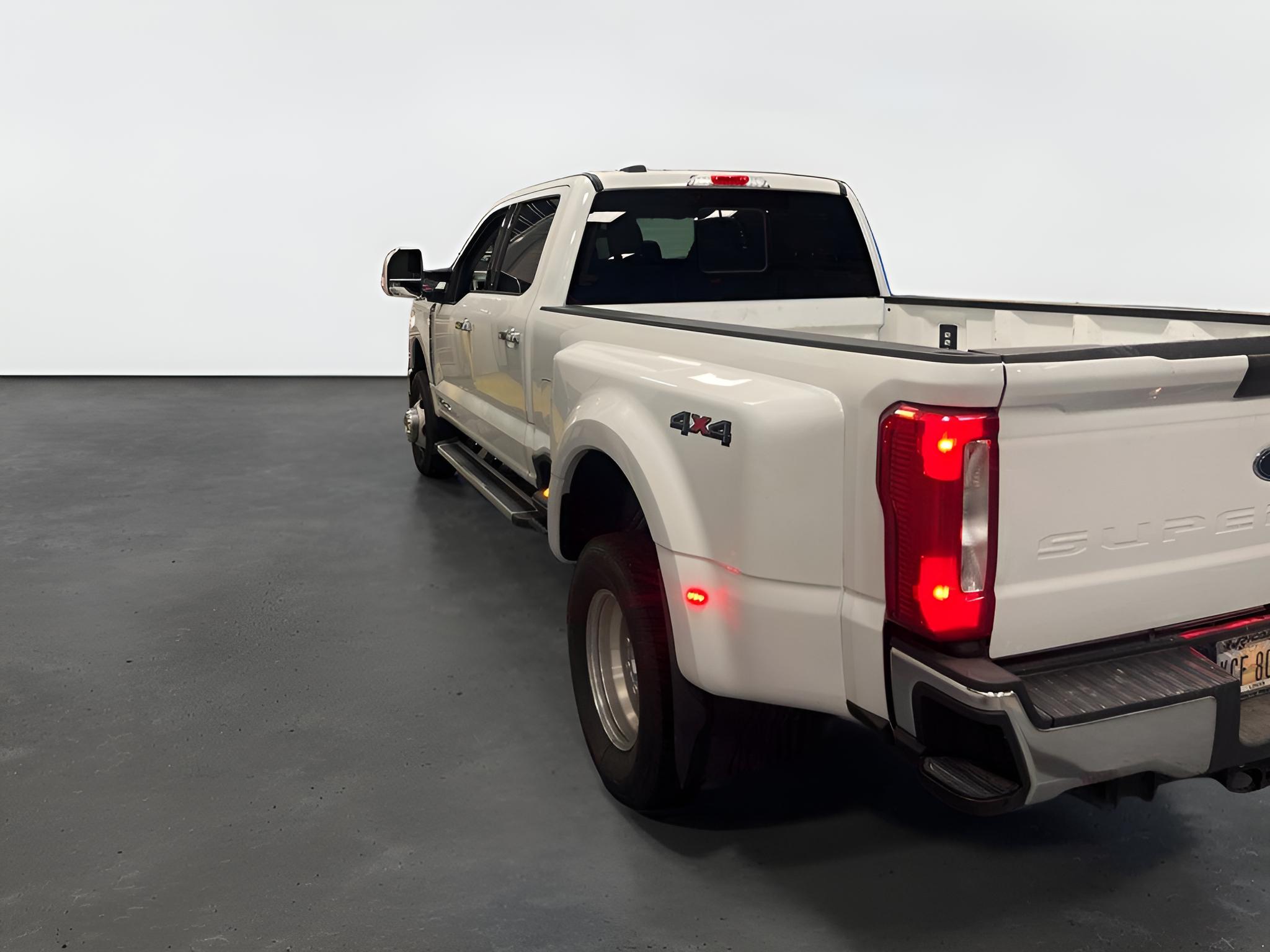 2024 Ford Super Duty F-350 DRW XLT