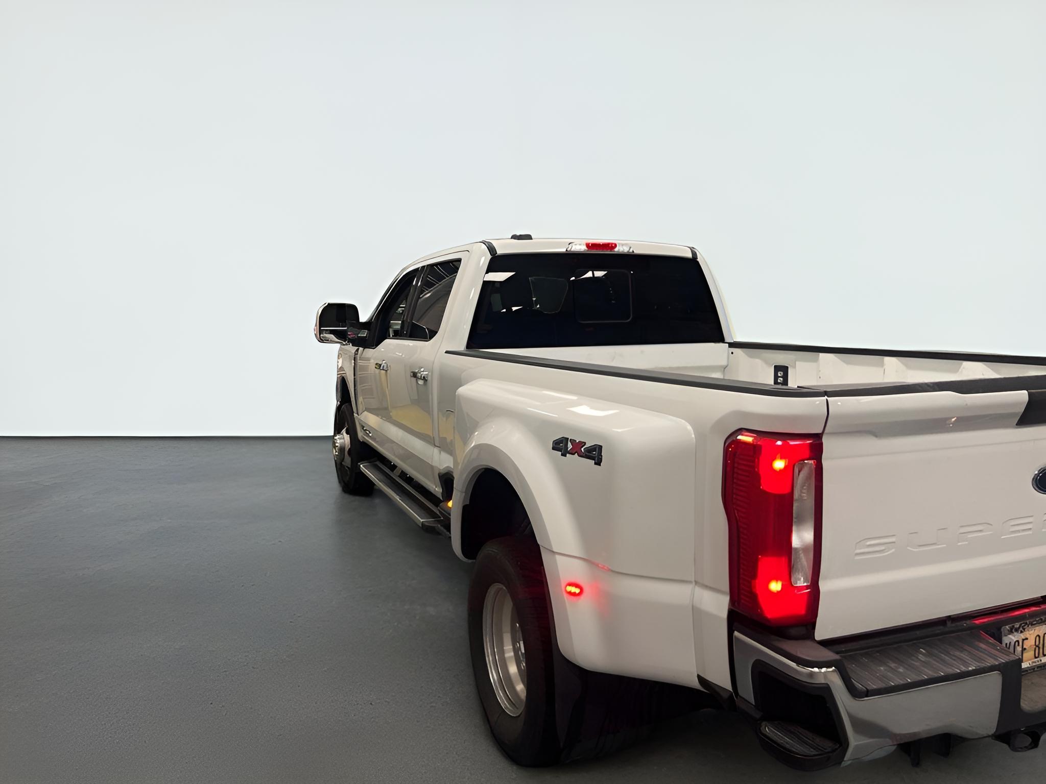 2024 Ford Super Duty F-350 DRW XLT