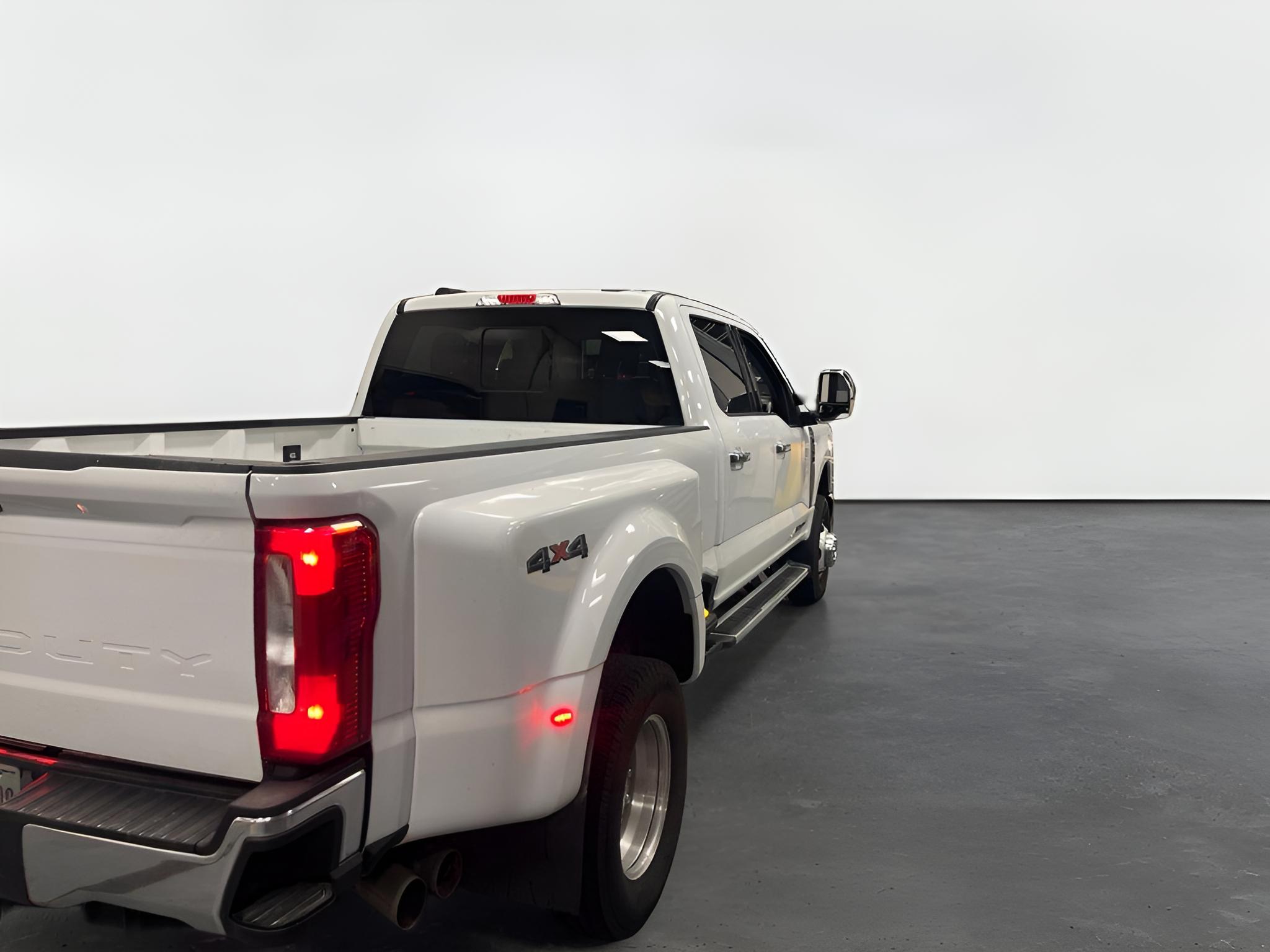 2024 Ford Super Duty F-350 DRW XLT