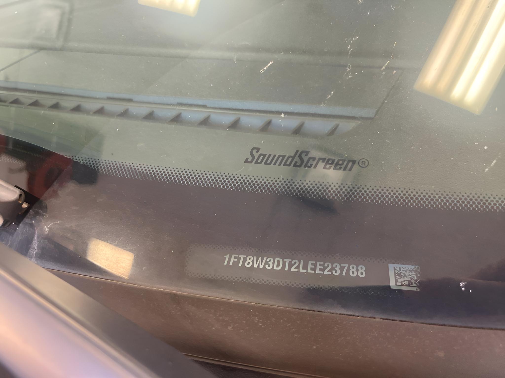 2020 Ford Super Duty F-350 DRW Lariat