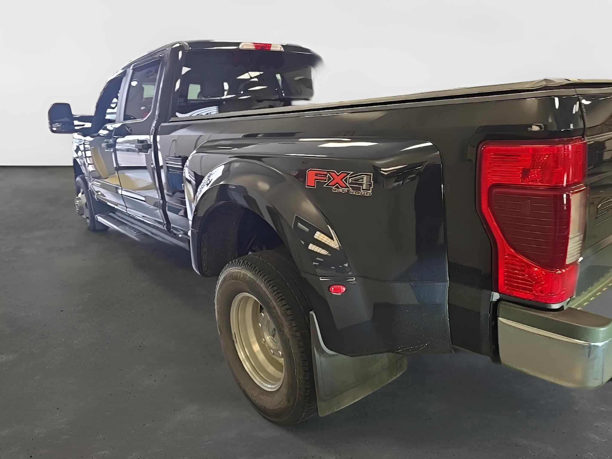 2022 Ford Super Duty F-350 DRW XL