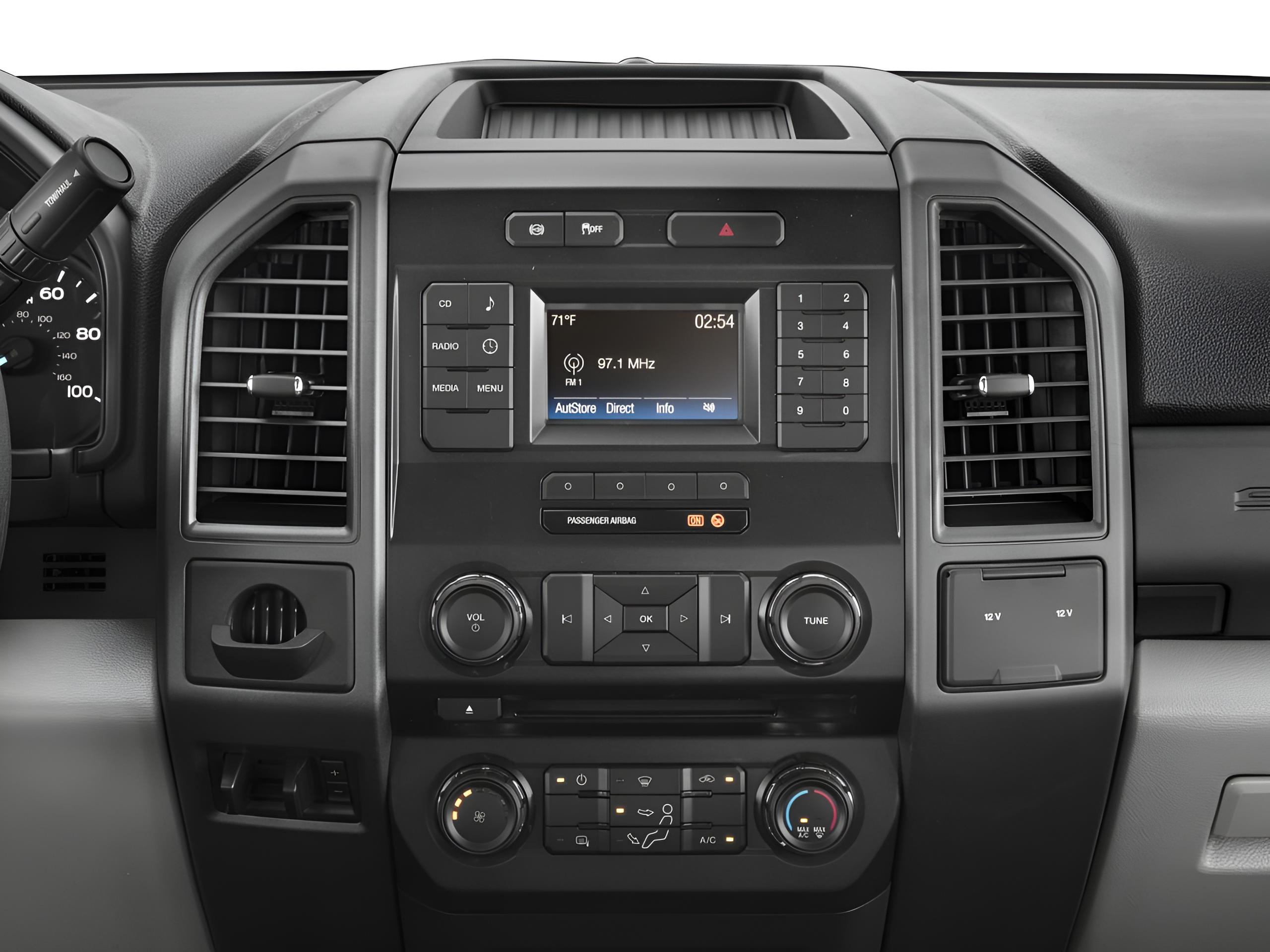 2017 Ford Super Duty F-350 DRW XL