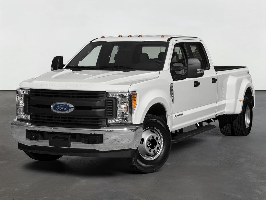 2017 Ford Super Duty F-350 DRW XL