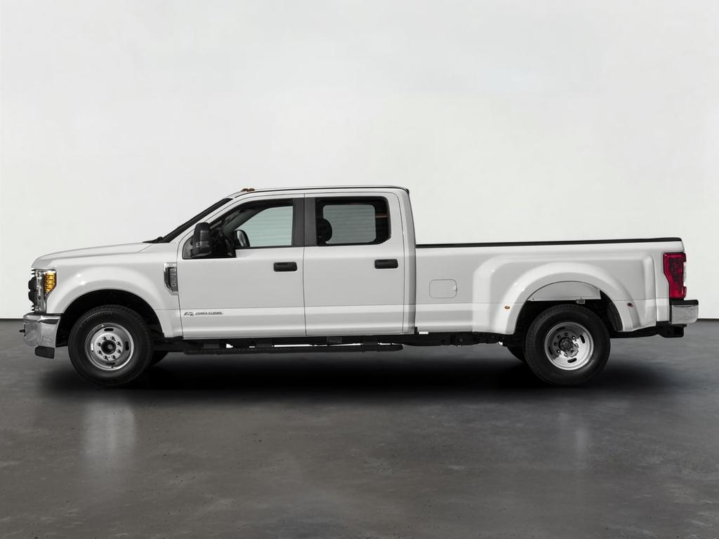 2017 Ford Super Duty F-350 DRW XL