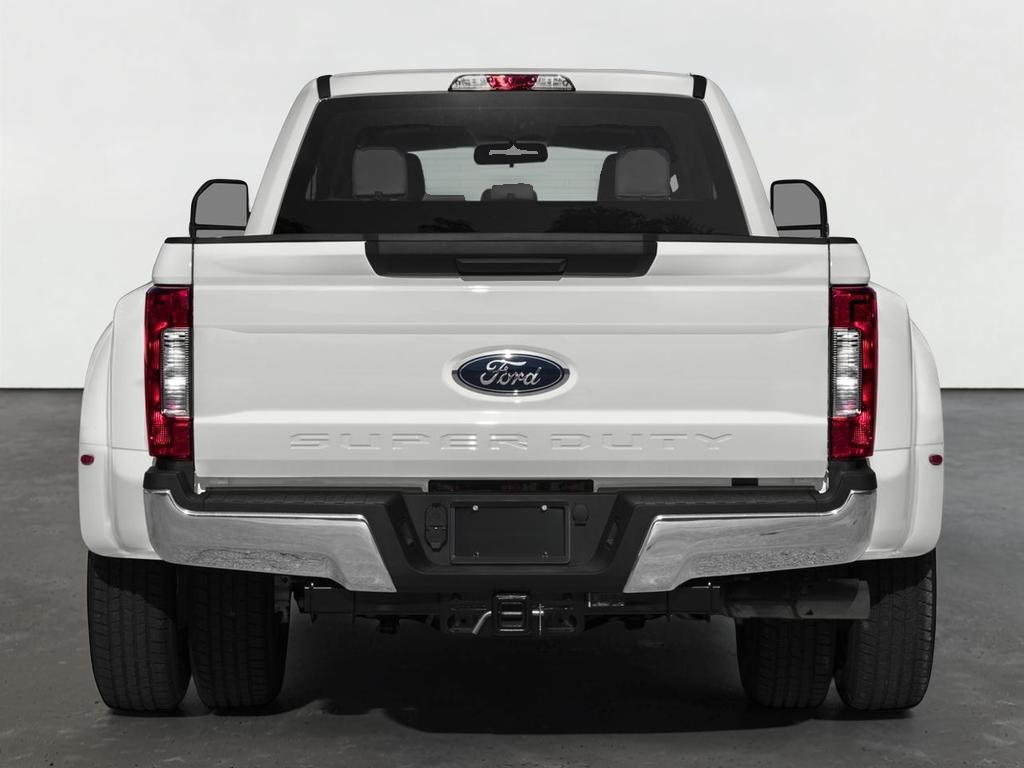 2017 Ford Super Duty F-350 DRW XL