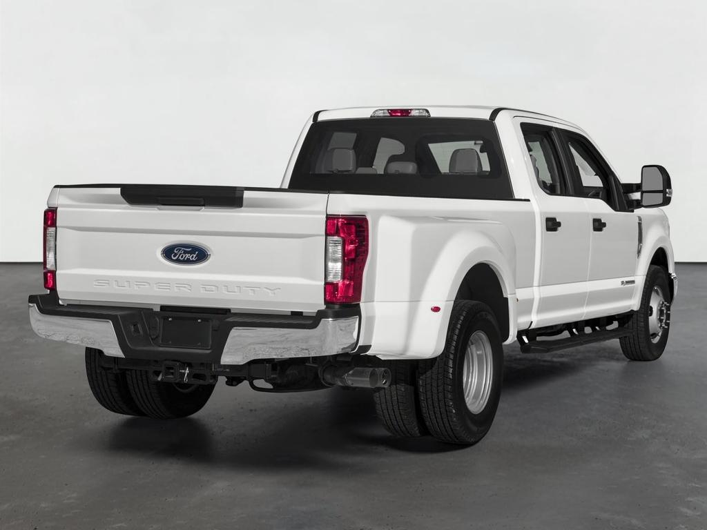 2017 Ford Super Duty F-350 DRW XL