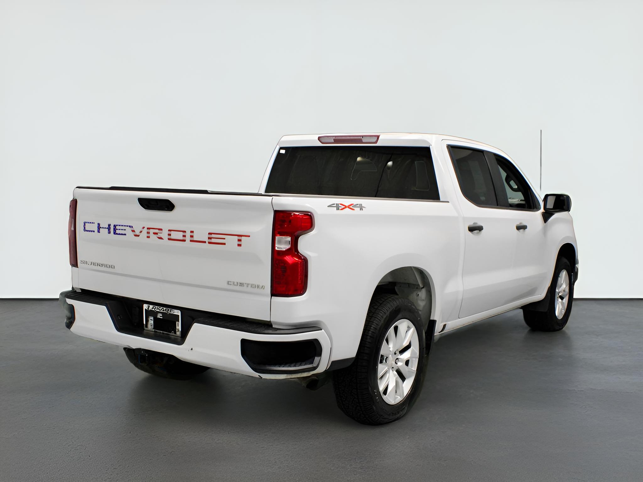 2023 Chevrolet Silverado 1500 Custom