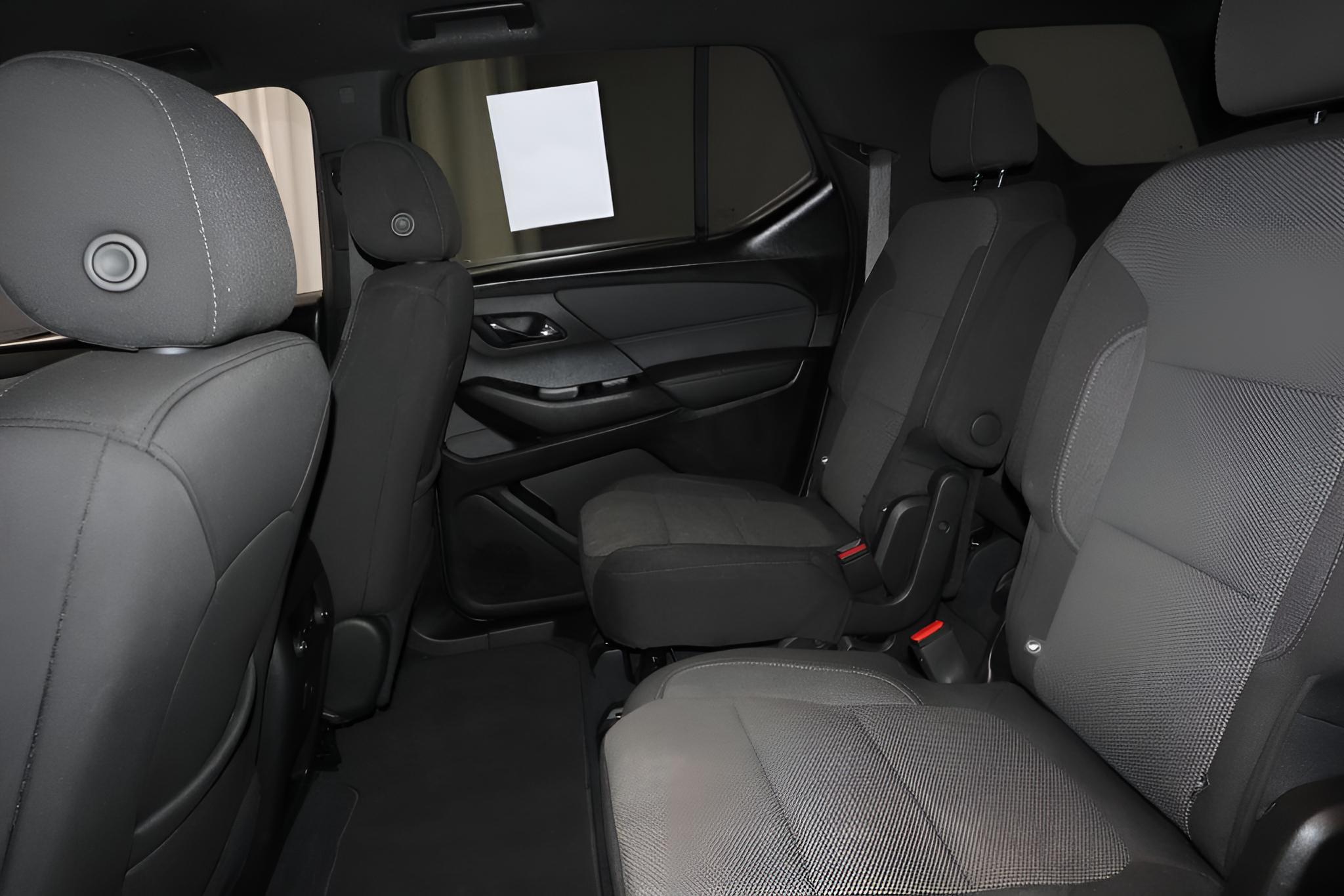 2023 Chevrolet Traverse LT