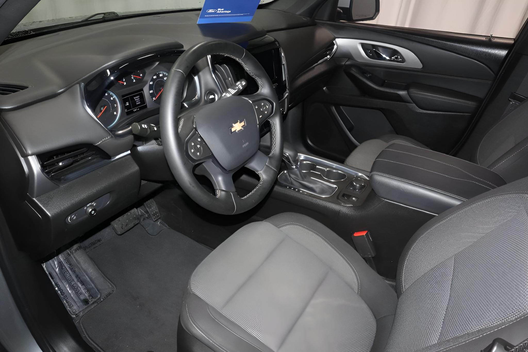 2023 Chevrolet Traverse LT