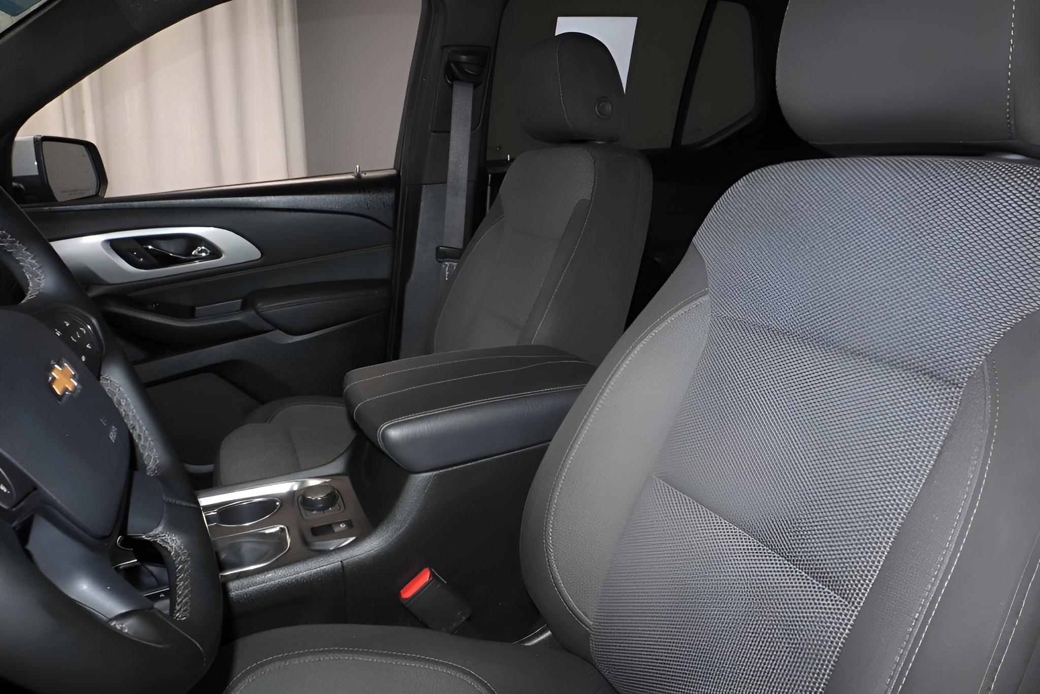 2023 Chevrolet Traverse LT