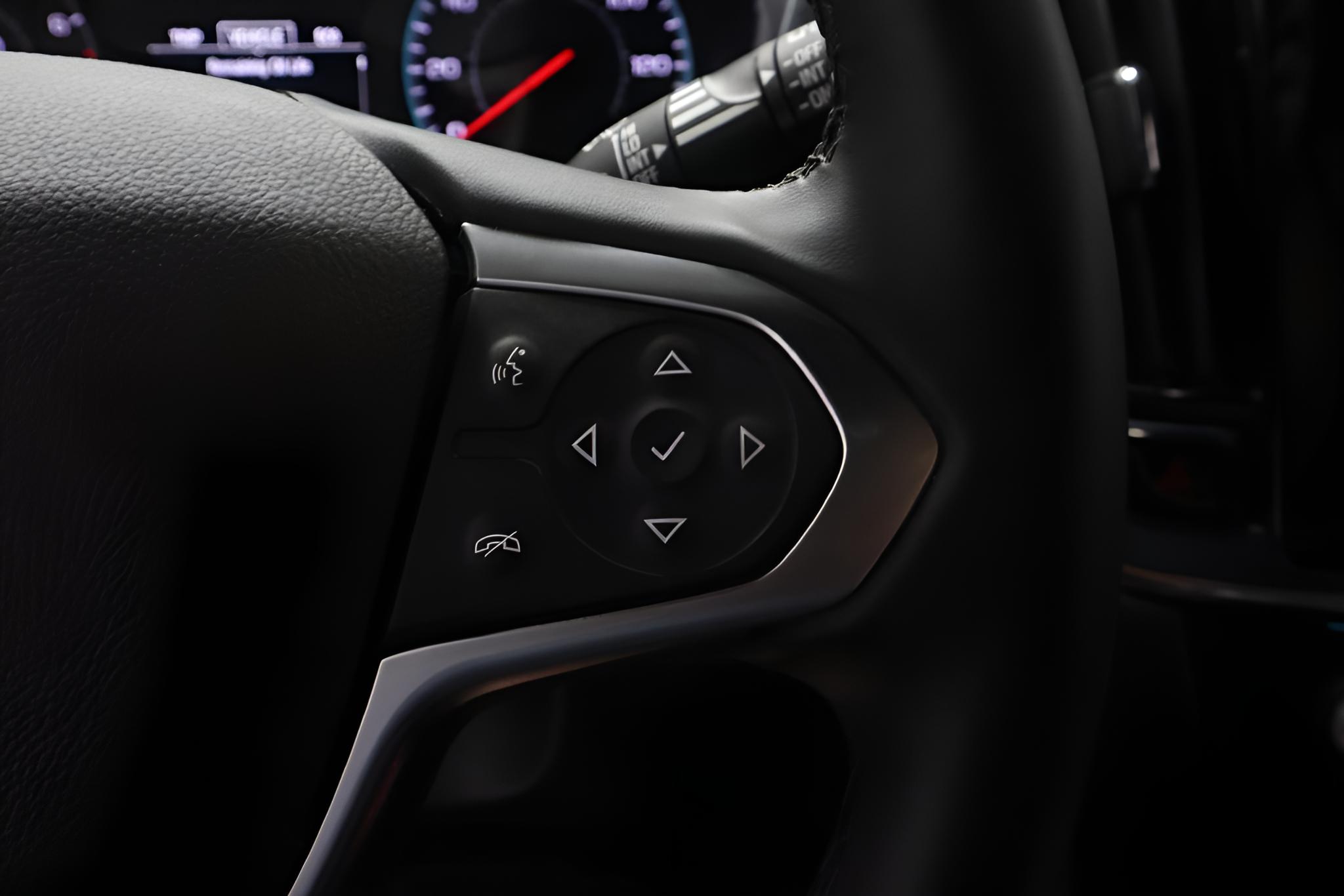 2023 Chevrolet Traverse LT