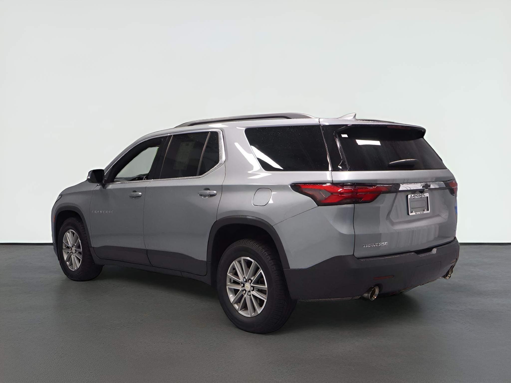 2023 Chevrolet Traverse LT