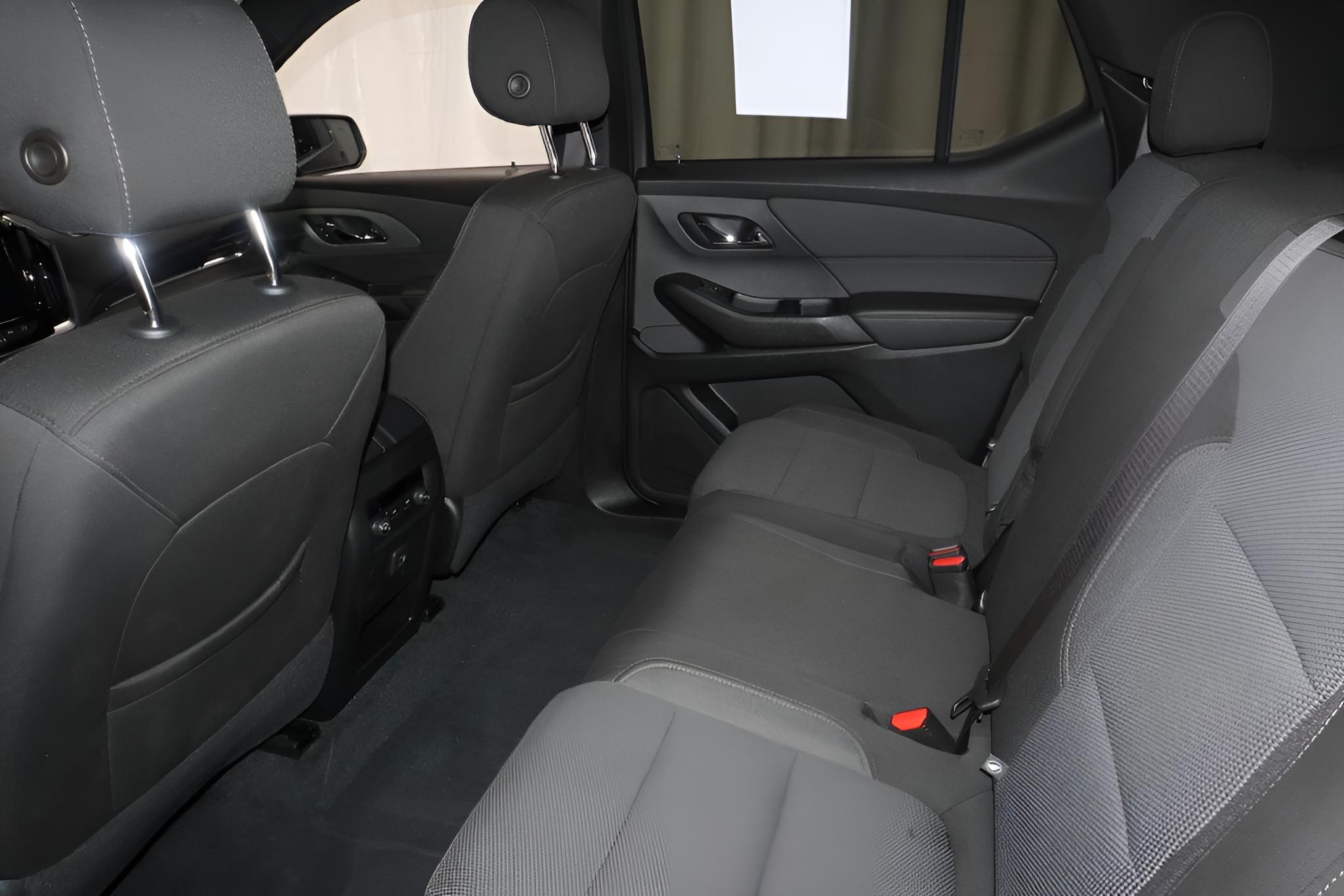 2023 Chevrolet Traverse LT