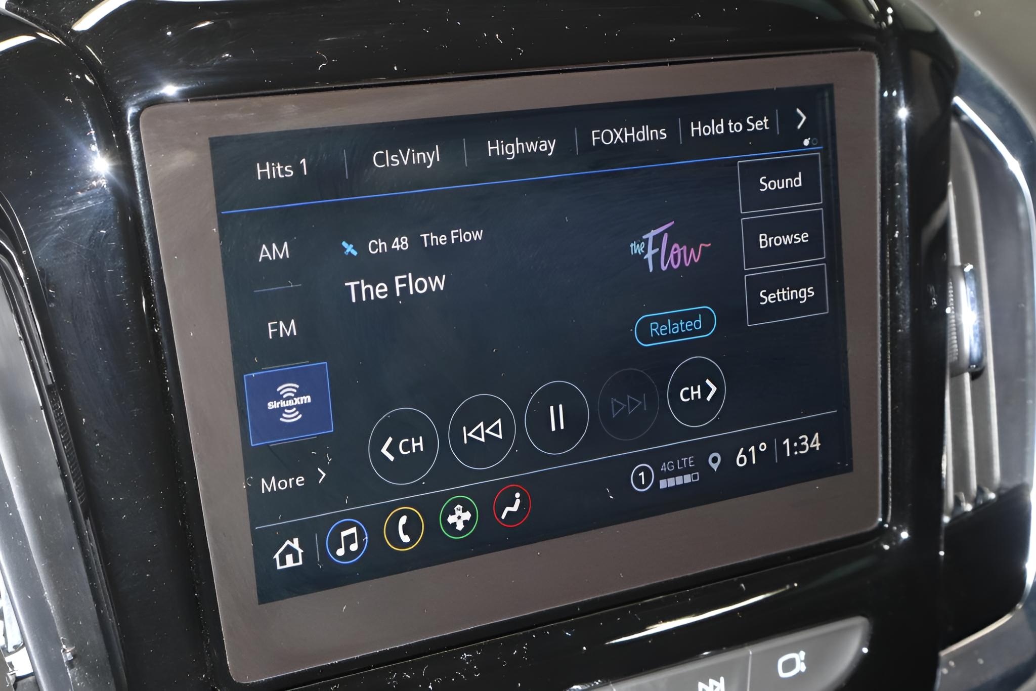 2023 Chevrolet Traverse LT