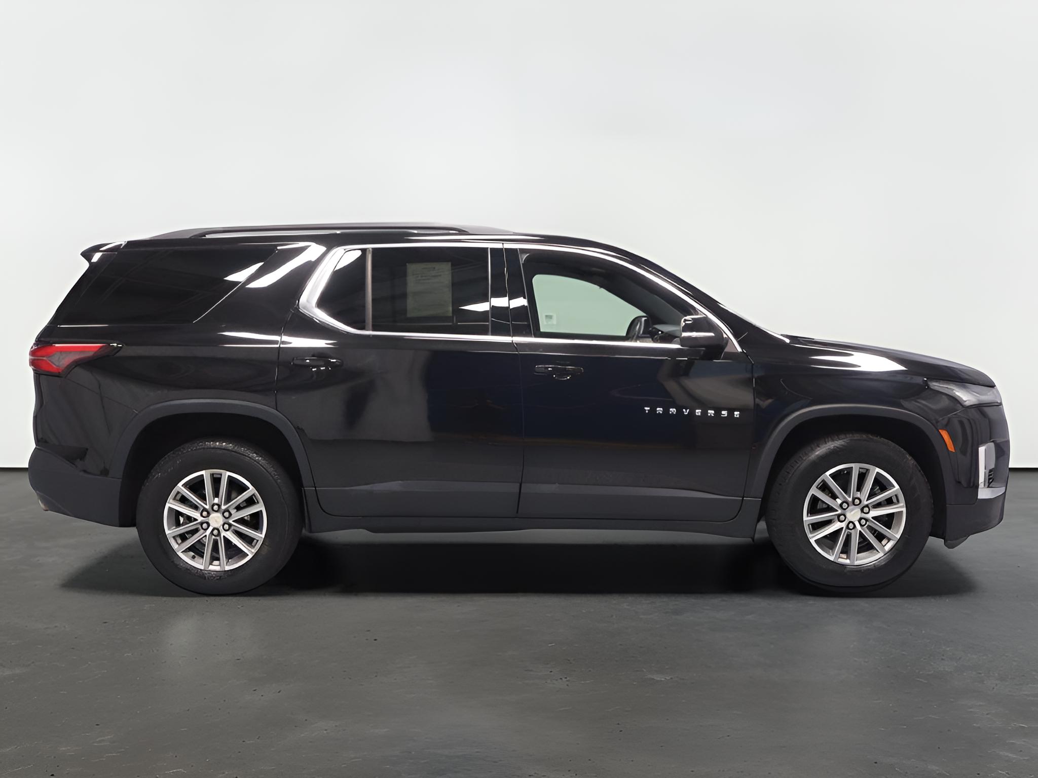 2023 Chevrolet Traverse LT
