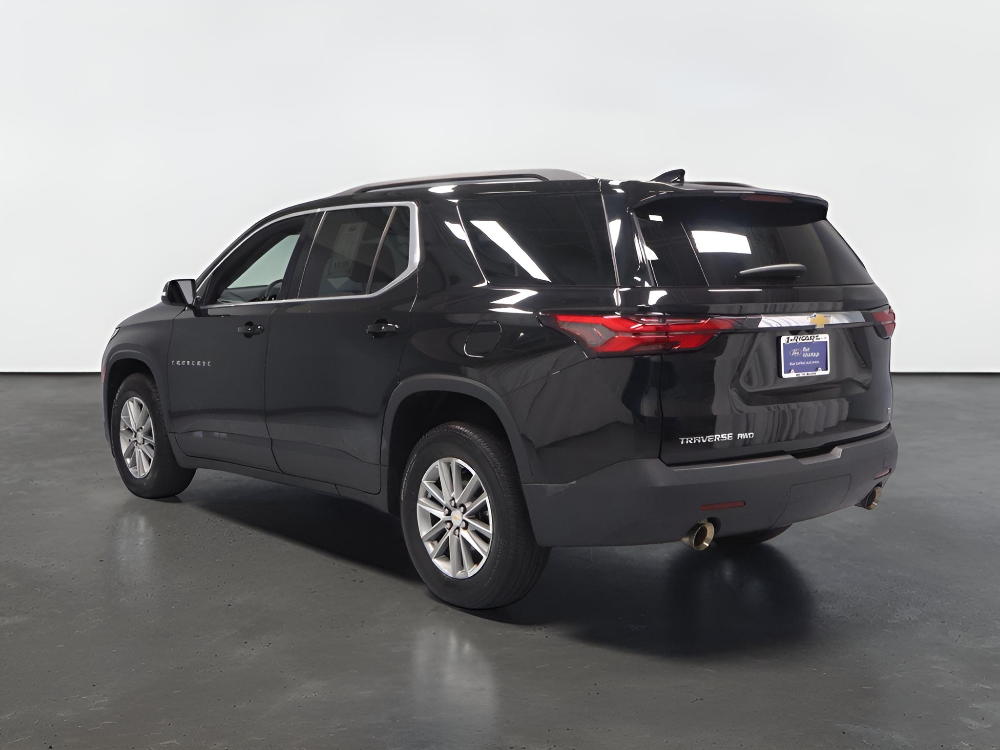 2023 Chevrolet Traverse LT