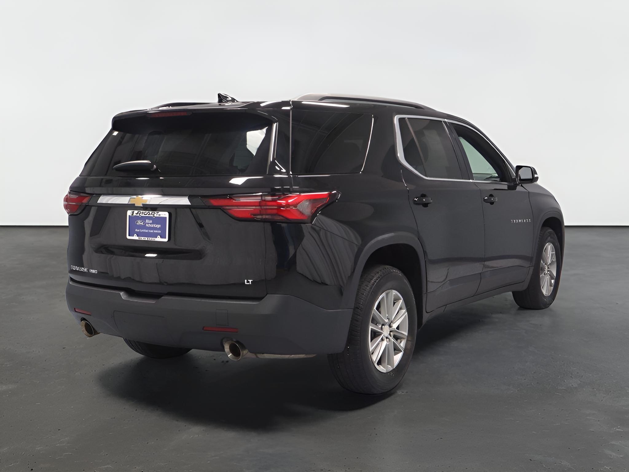 2023 Chevrolet Traverse LT