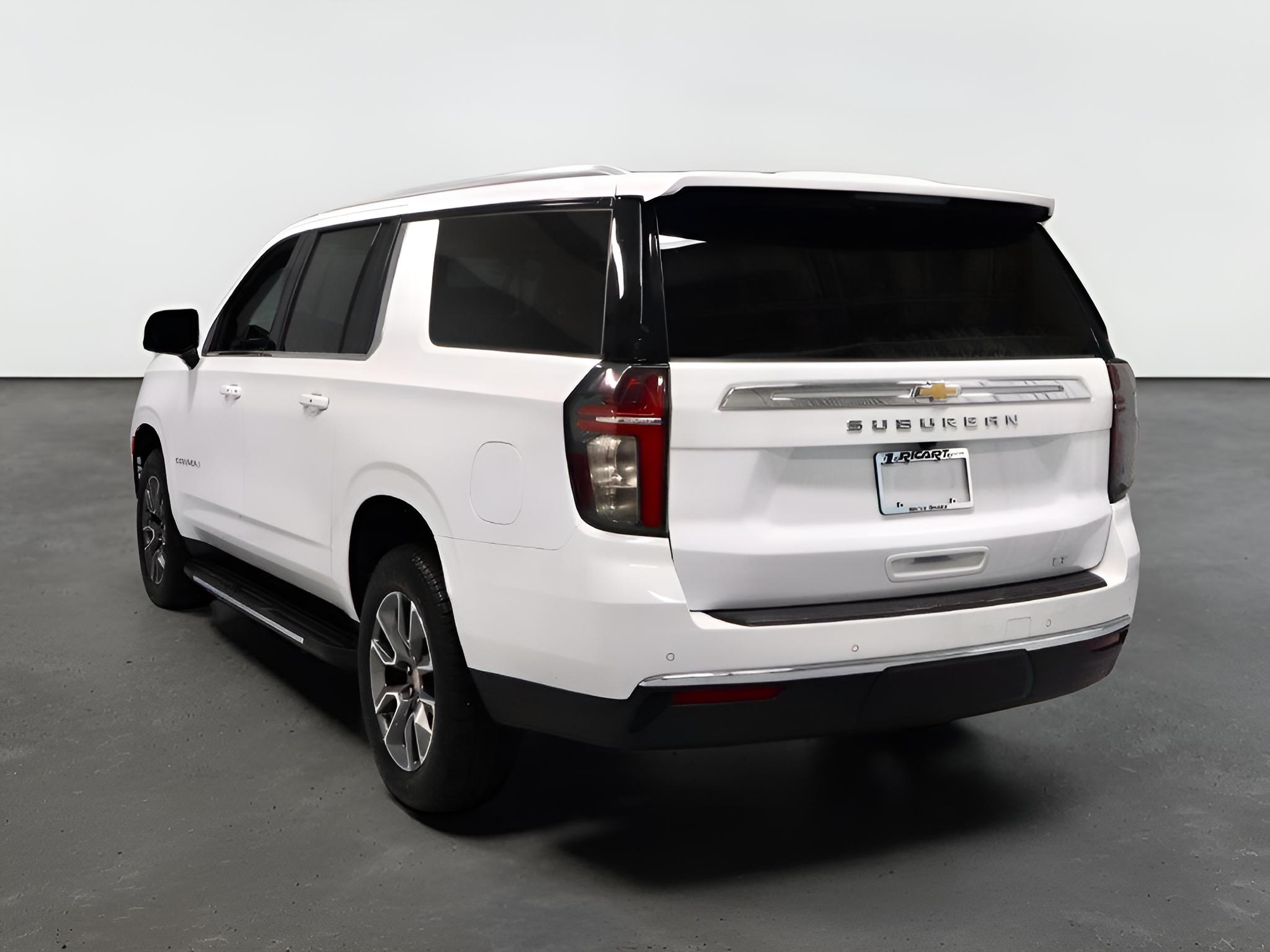 2024 Chevrolet Suburban LT