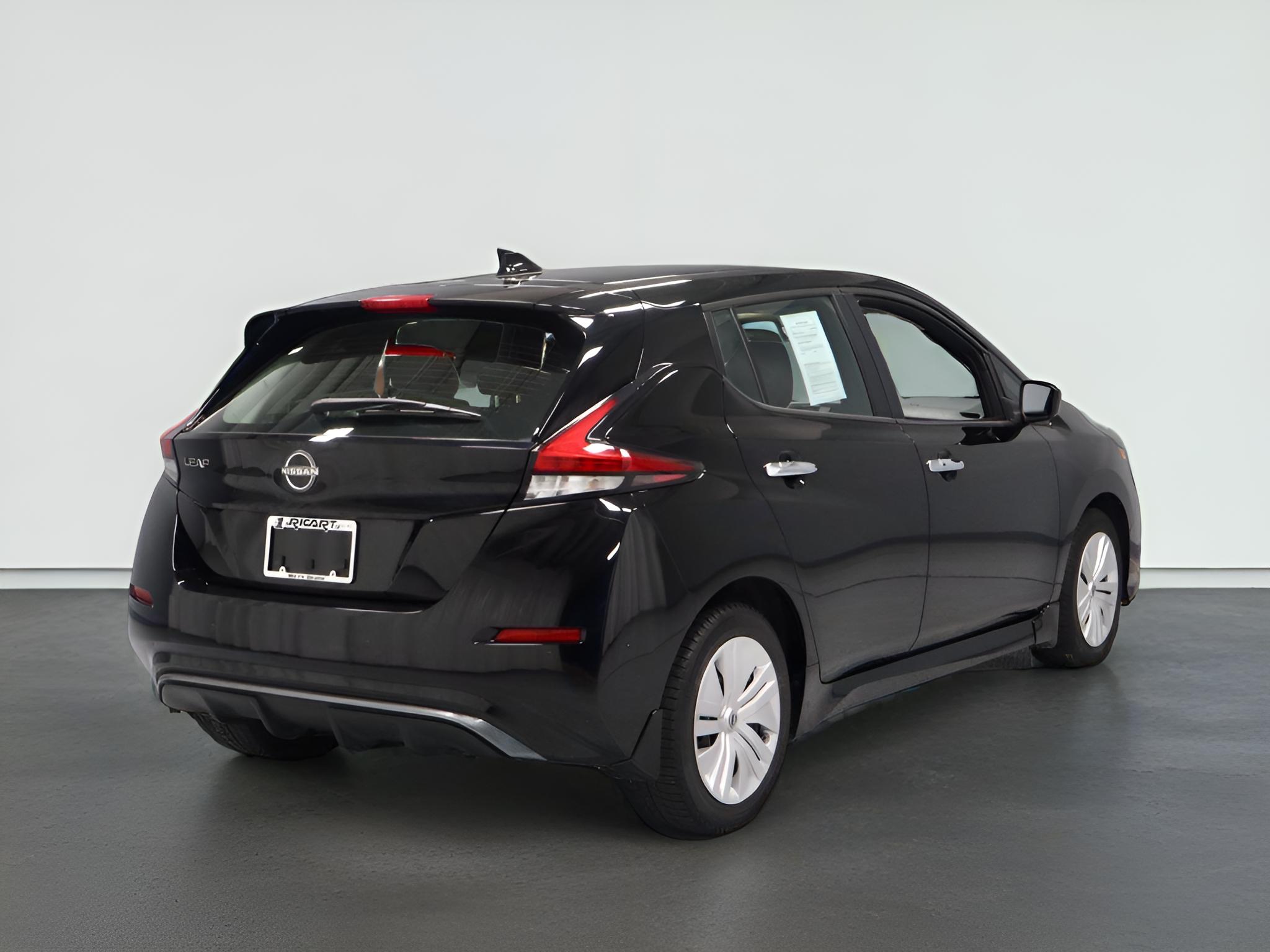 2025 Nissan LEAF S