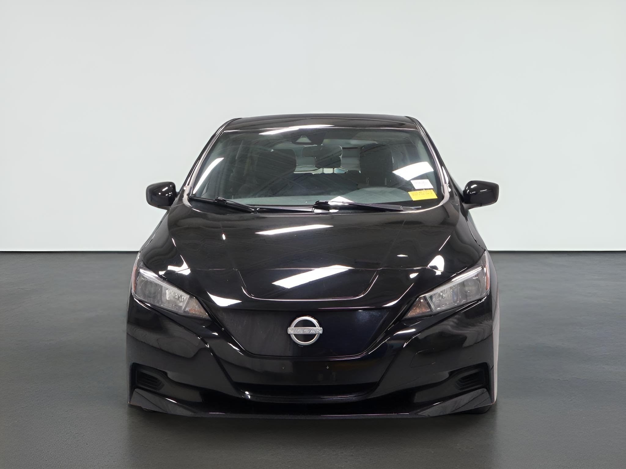 2025 Nissan LEAF S
