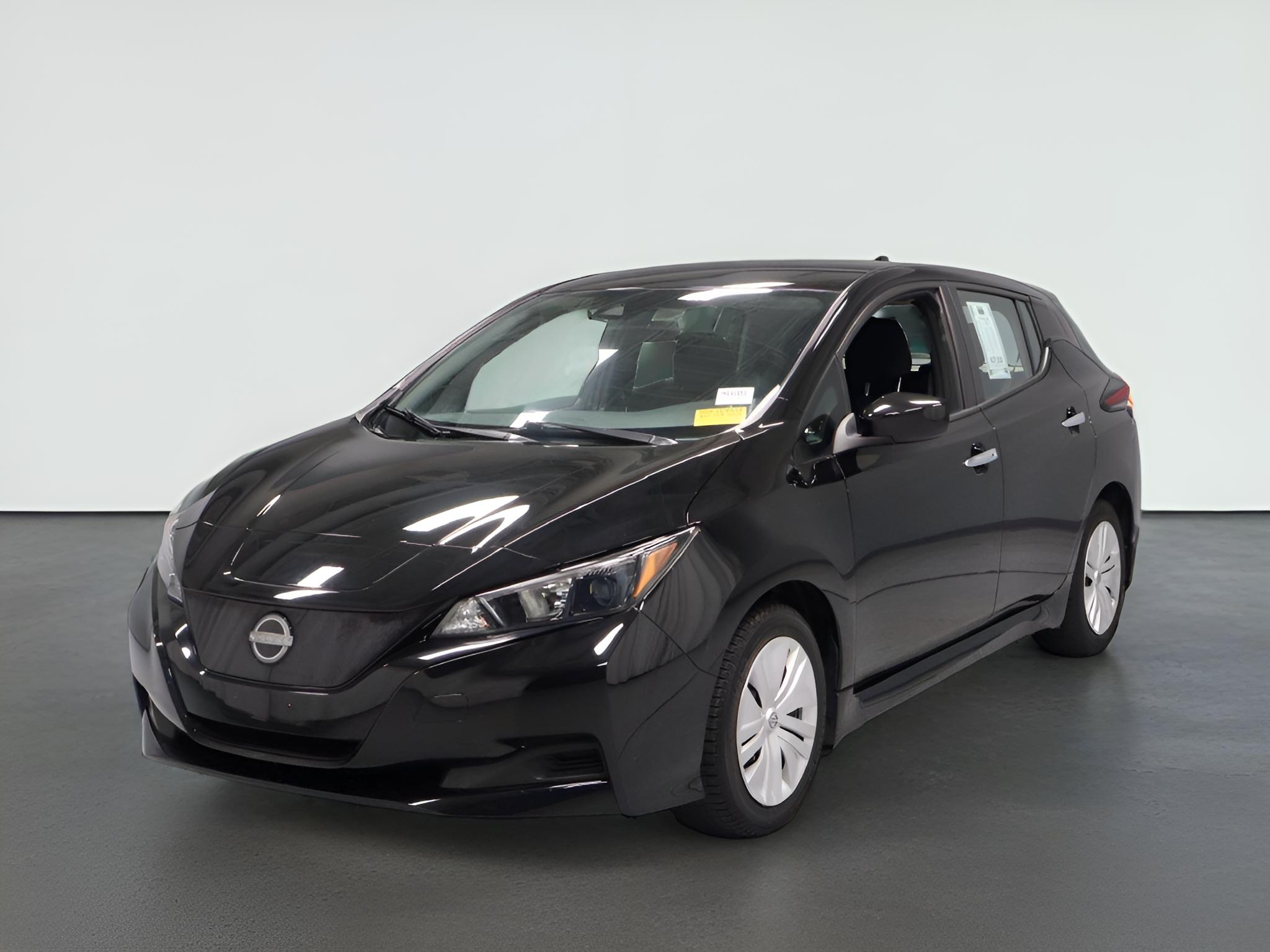 2025 Nissan LEAF S
