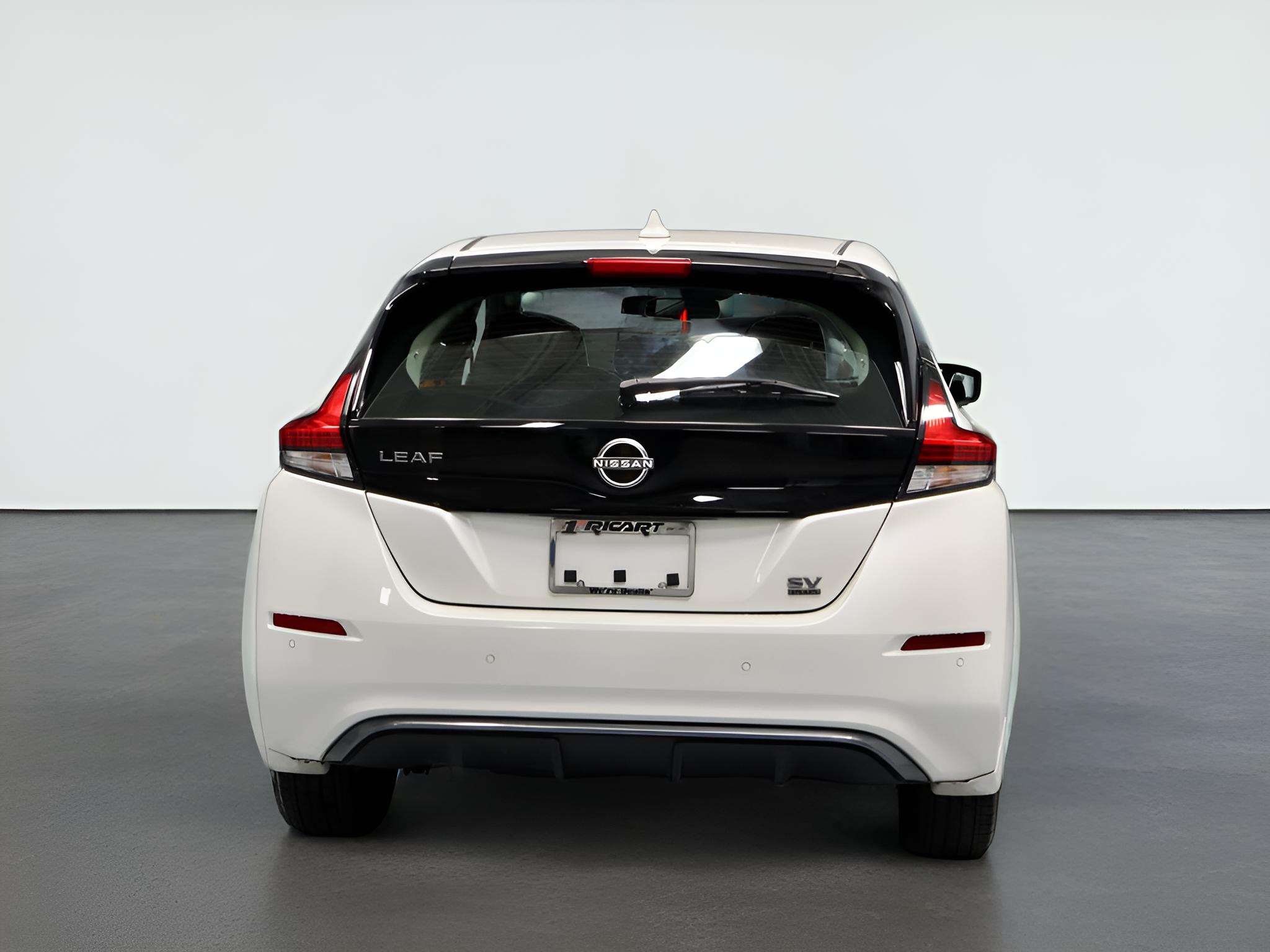 2024 Nissan LEAF SV Plus
