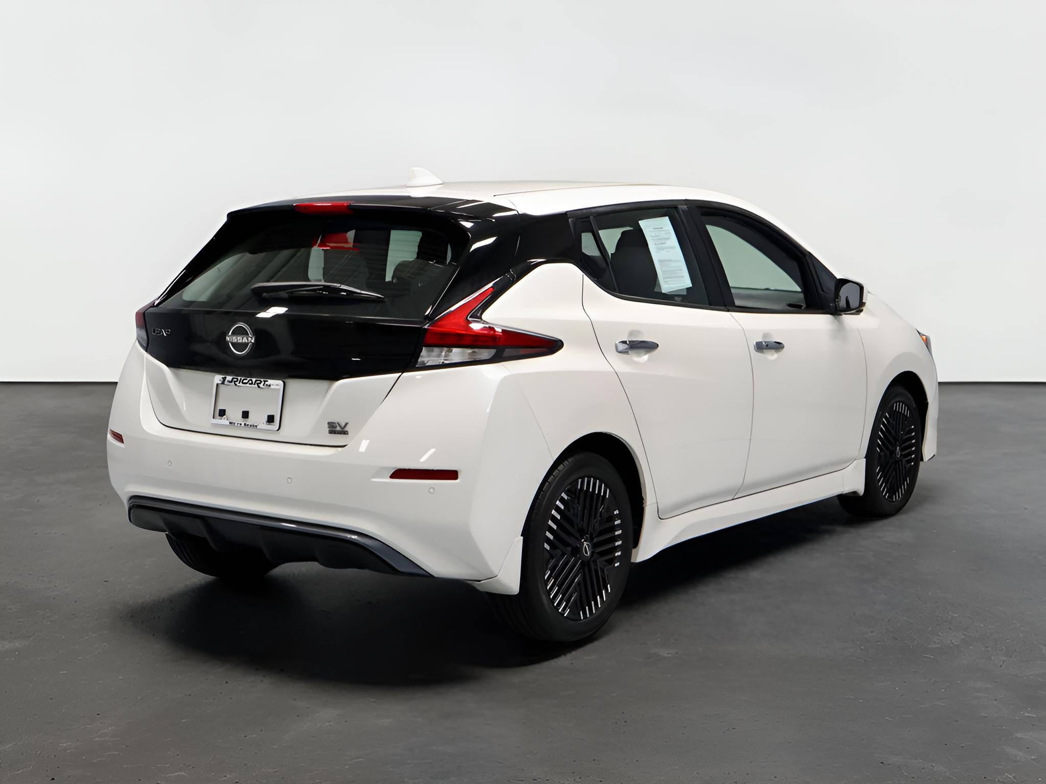 2024 Nissan LEAF SV Plus