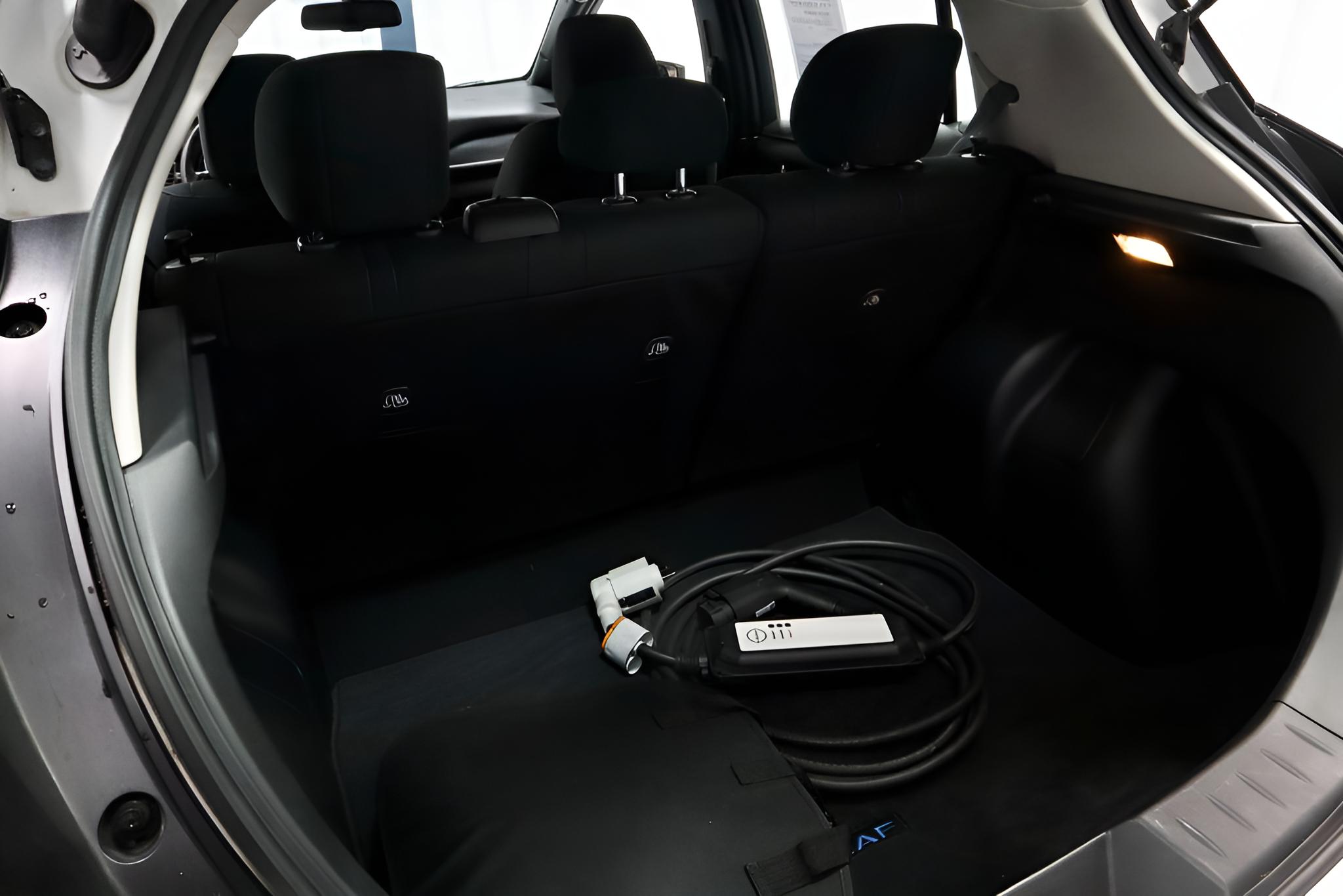 2024 Nissan LEAF SV Plus