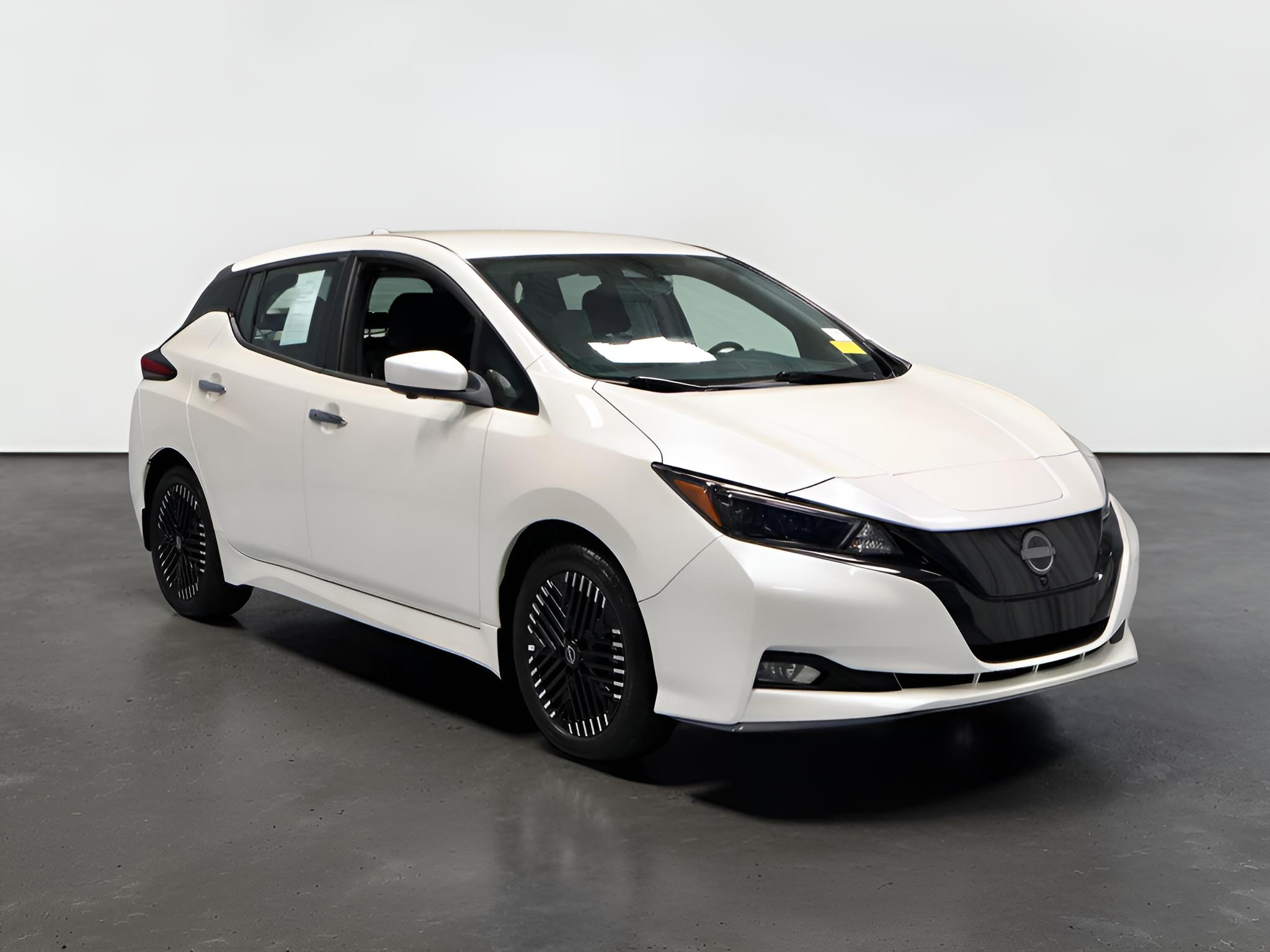 2024 Nissan LEAF SV Plus