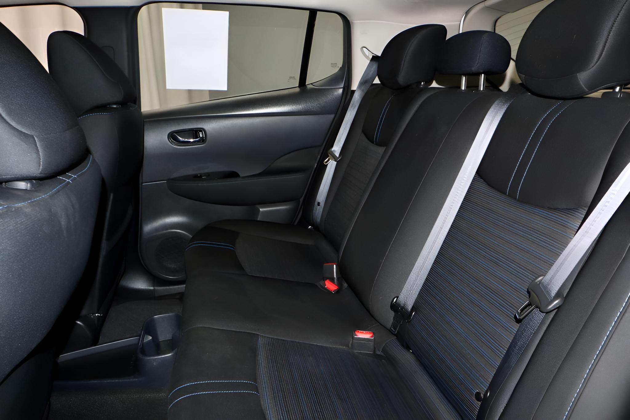 2024 Nissan LEAF SV Plus