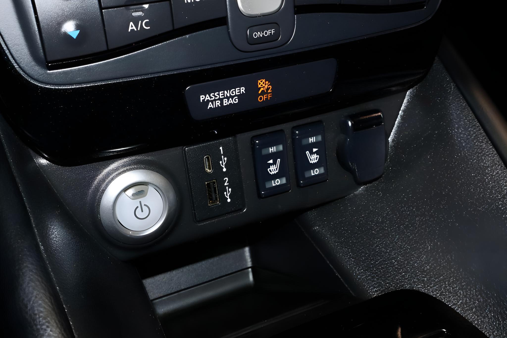 2024 Nissan LEAF SV Plus