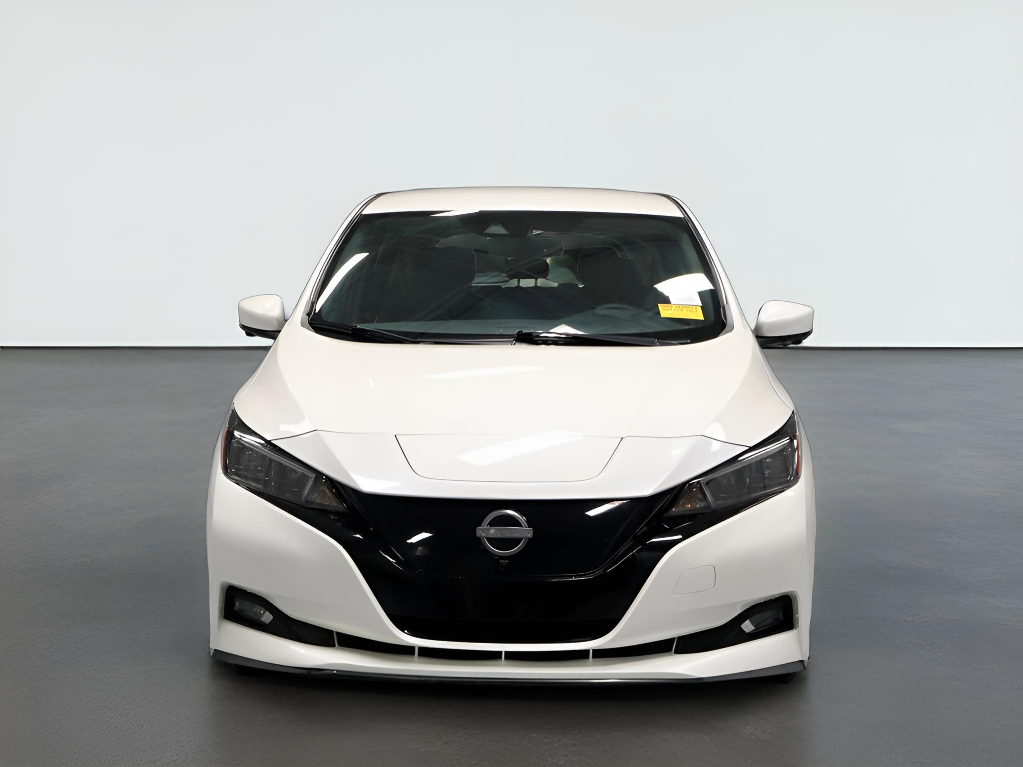 2024 Nissan LEAF SV Plus
