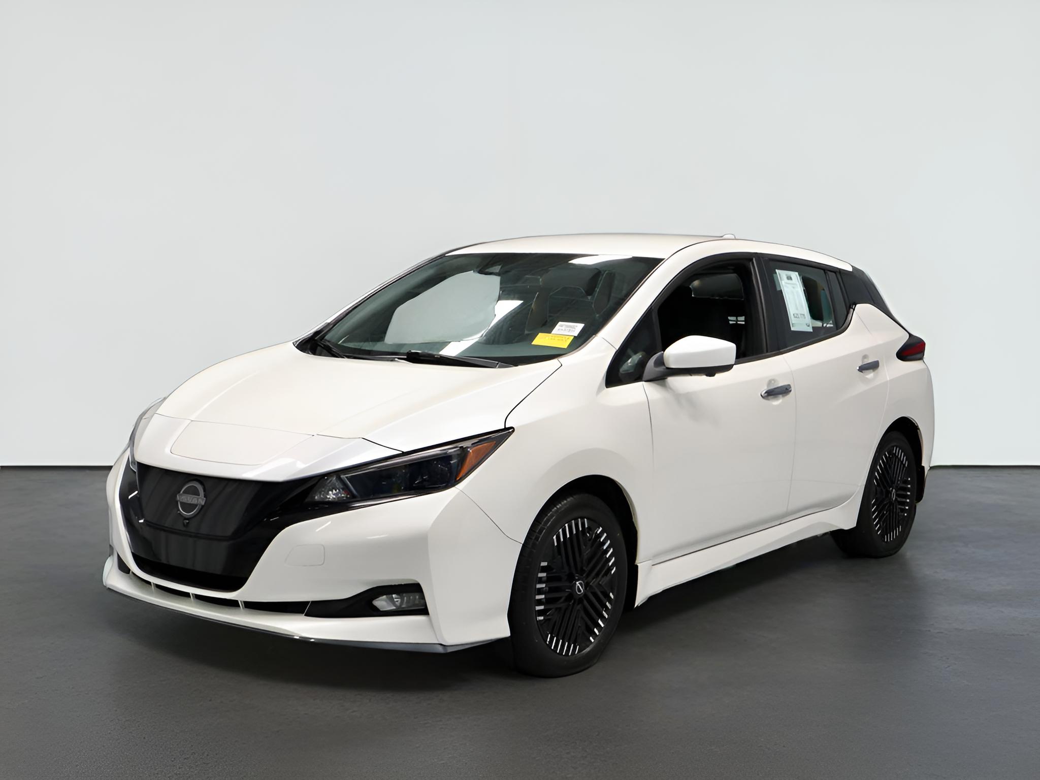 2024 Nissan LEAF SV Plus