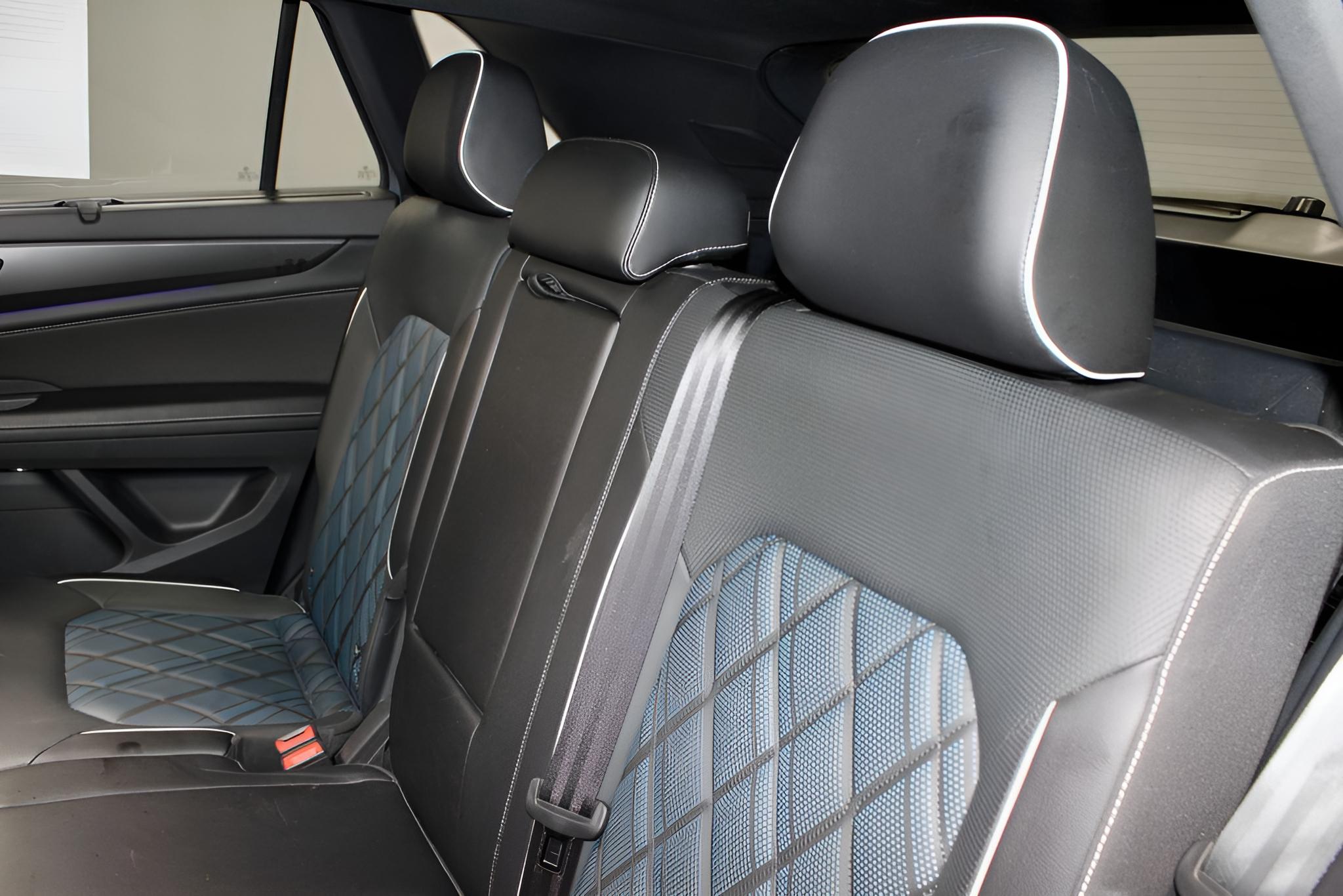 2024 Volkswagen Atlas Cross Sport 2.0T SEL Premium R-Line