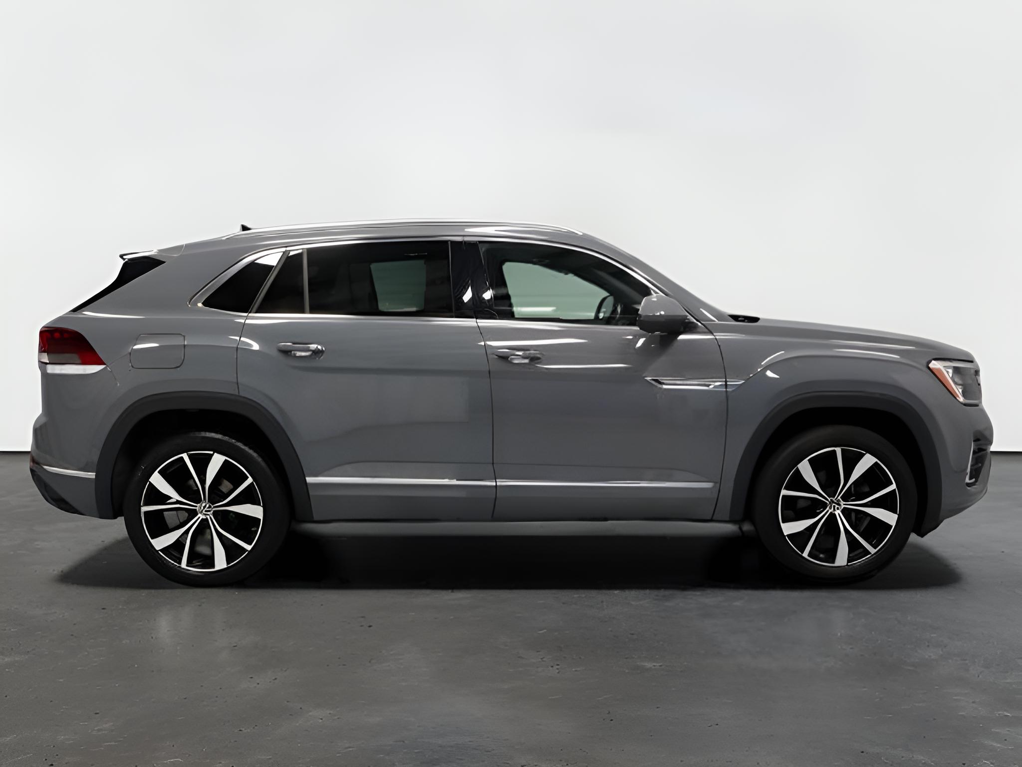2024 Volkswagen Atlas Cross Sport 2.0T SEL Premium R-Line