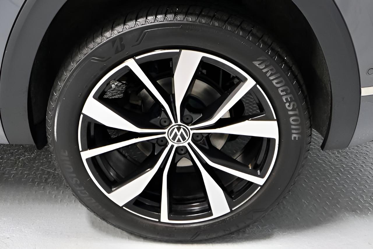 2024 Volkswagen Atlas Cross Sport 2.0T SEL Premium R-Line