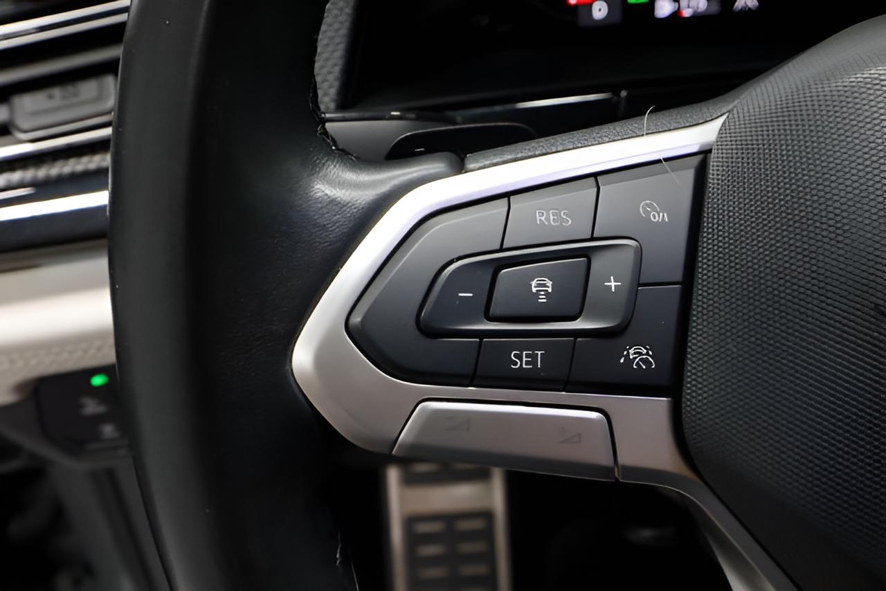 2024 Volkswagen Atlas Cross Sport 2.0T SEL Premium R-Line