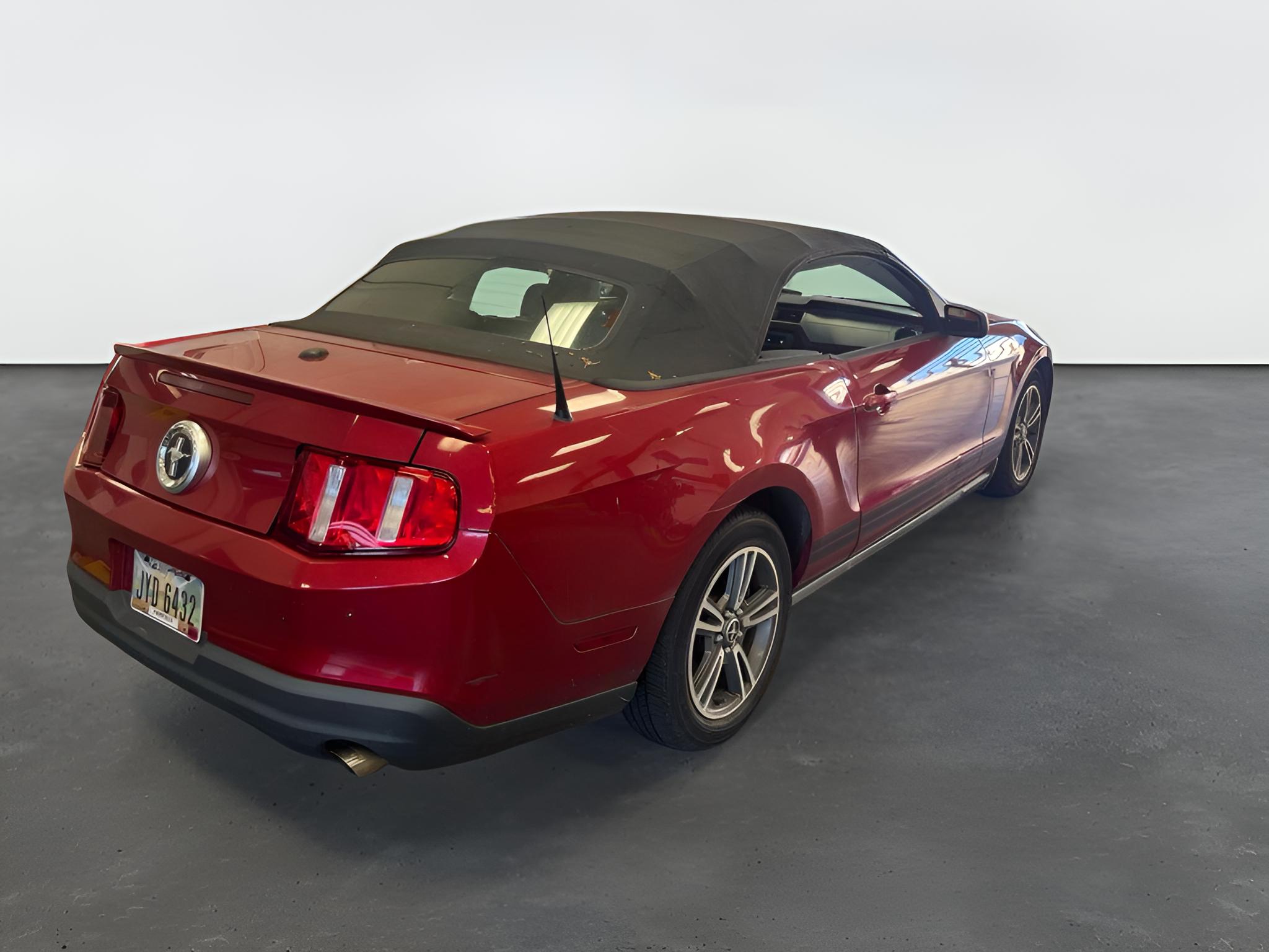 2010 Ford Mustang V6 Premium