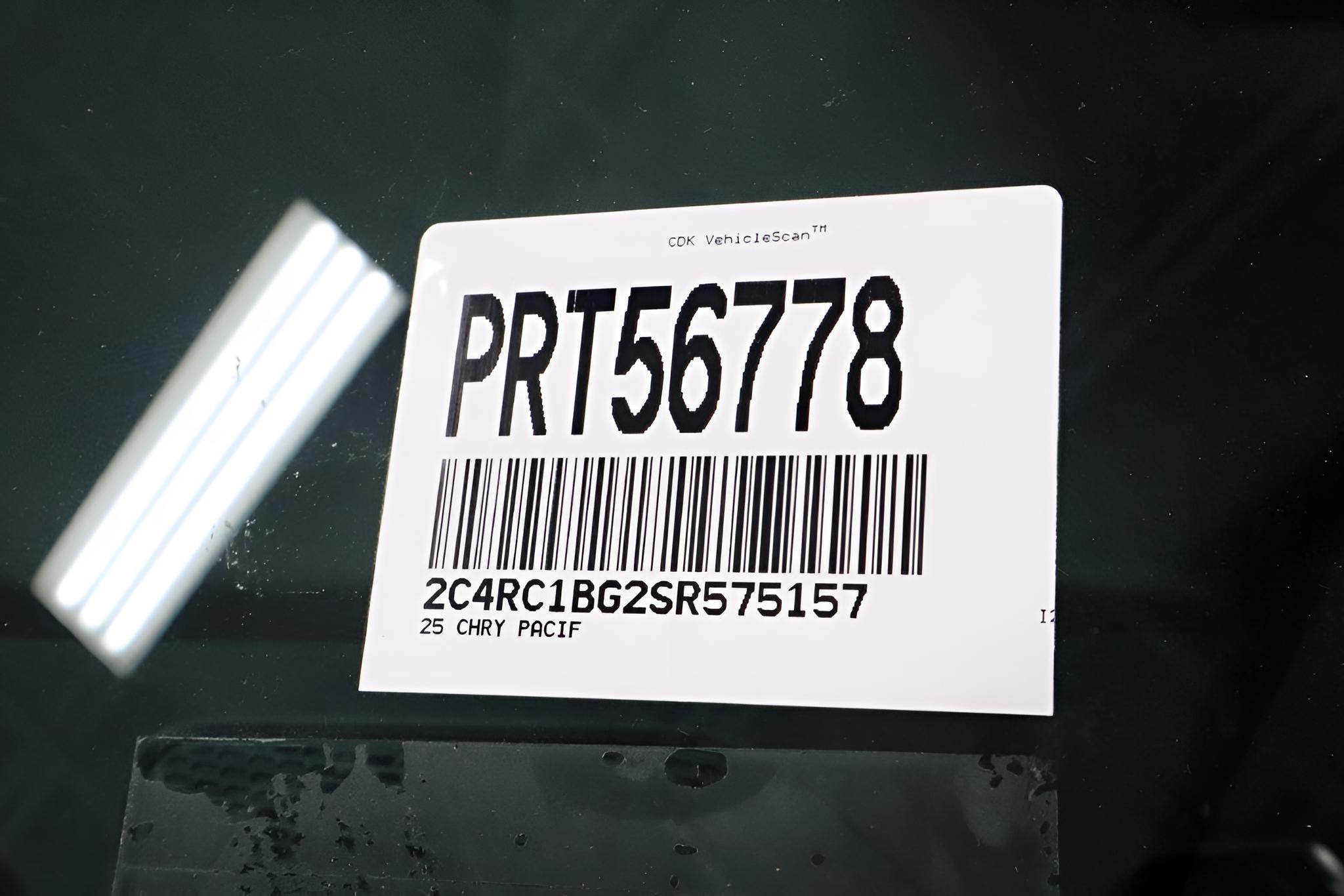 2025 Chrysler Pacifica Select
