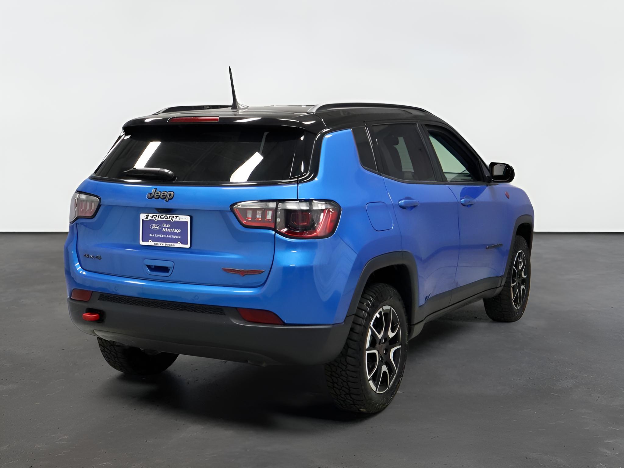 2025 Jeep Compass Trailhawk