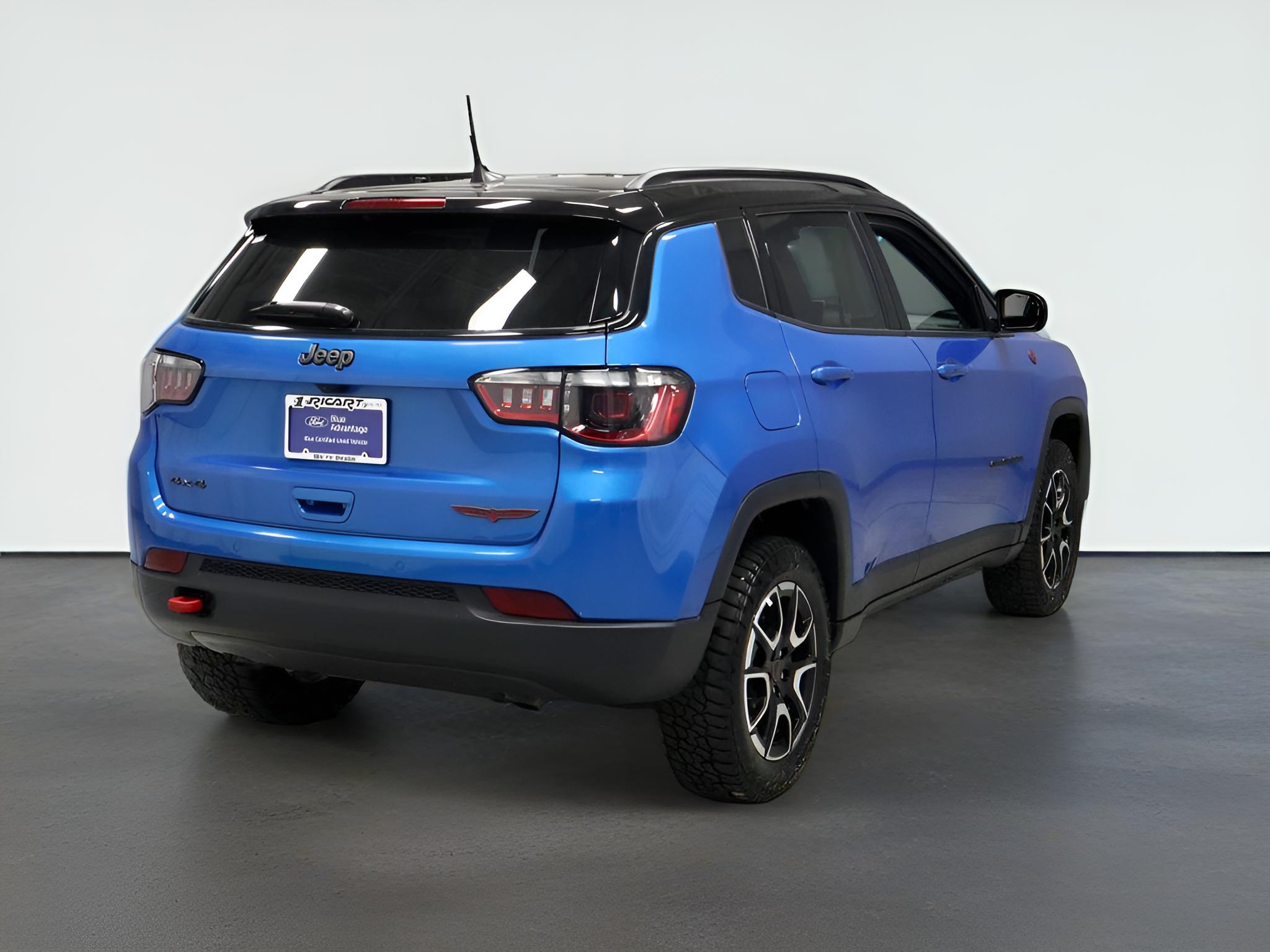 2025 Jeep Compass Trailhawk